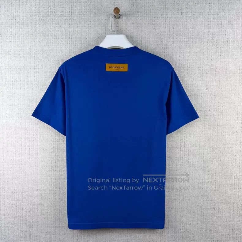 Louis Vuitton Louis Vuitton Solid embossed logo round neck short sleeve Size US L / EU 52-54 / 3 - 3 Thumbnail