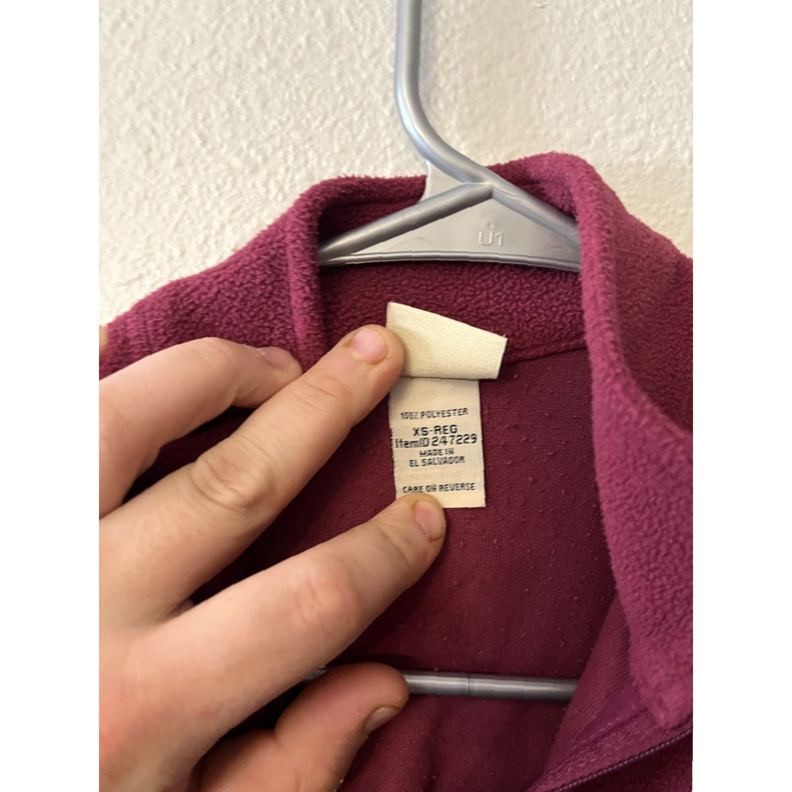 Vintage VINTAGE LL Bean Pullover Shirt XS Women Maroon 1/4 Zip Zip Half Pocket Pullover 100% Polyester Fleece Logo Zipper Womens Size XS / US 0-2 / IT 36-38 - 4 Thumbnail