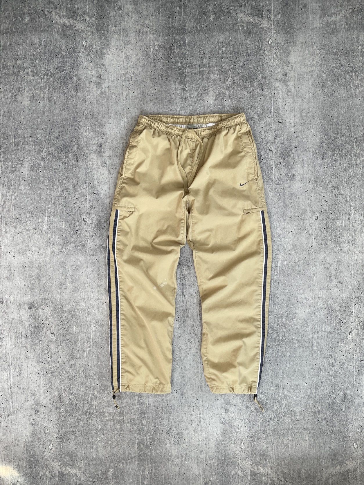 Nike × Vintage Vintage Nike 90s Track Pants Men’s L Beige Striped Baggy Y2K Size US 34 / EU 50 - 2 Thumbnail