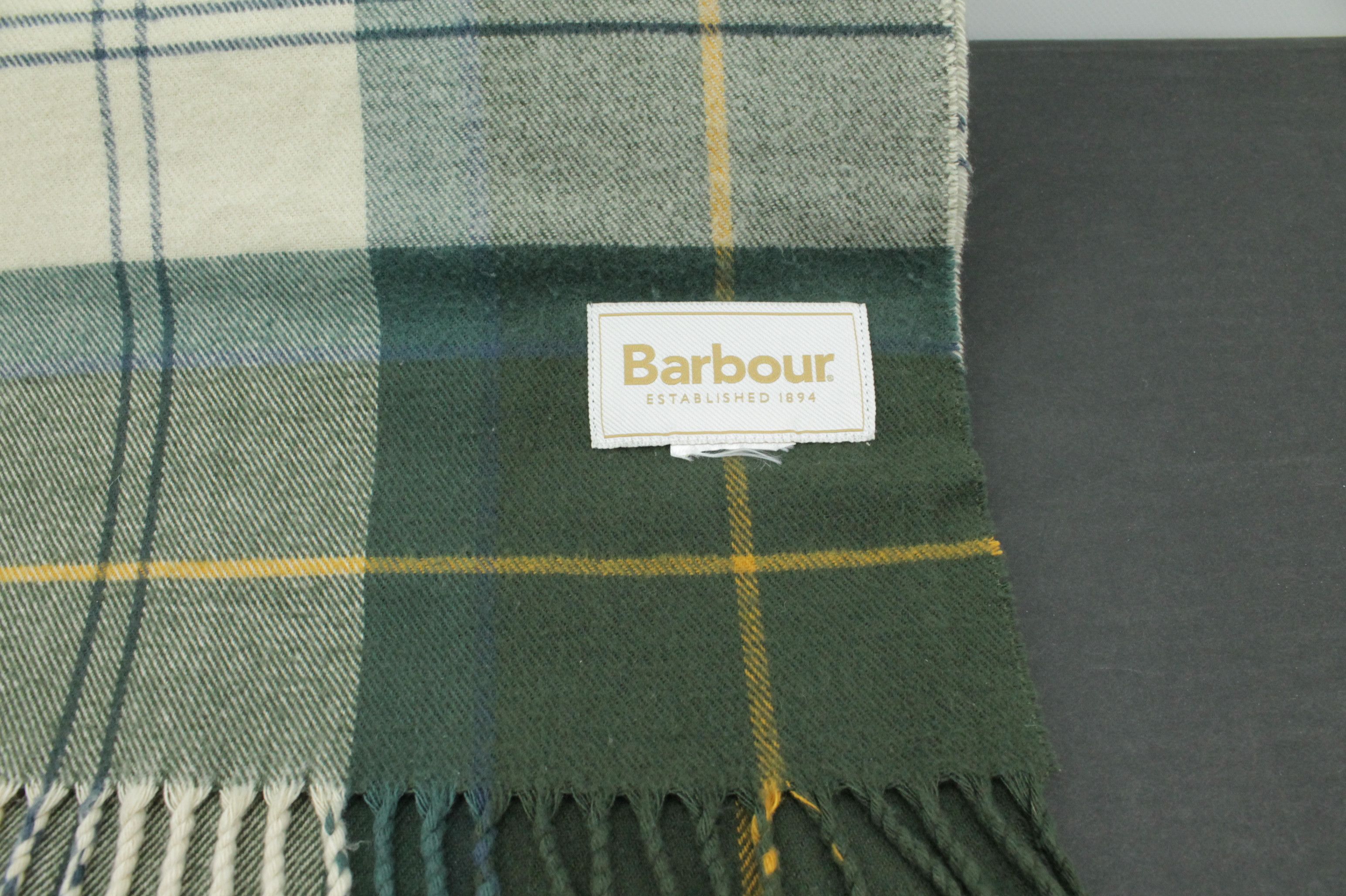 Barbour Barbour Wide Tartan Wool Wrap Scarf Size ONE SIZE - 3 Thumbnail