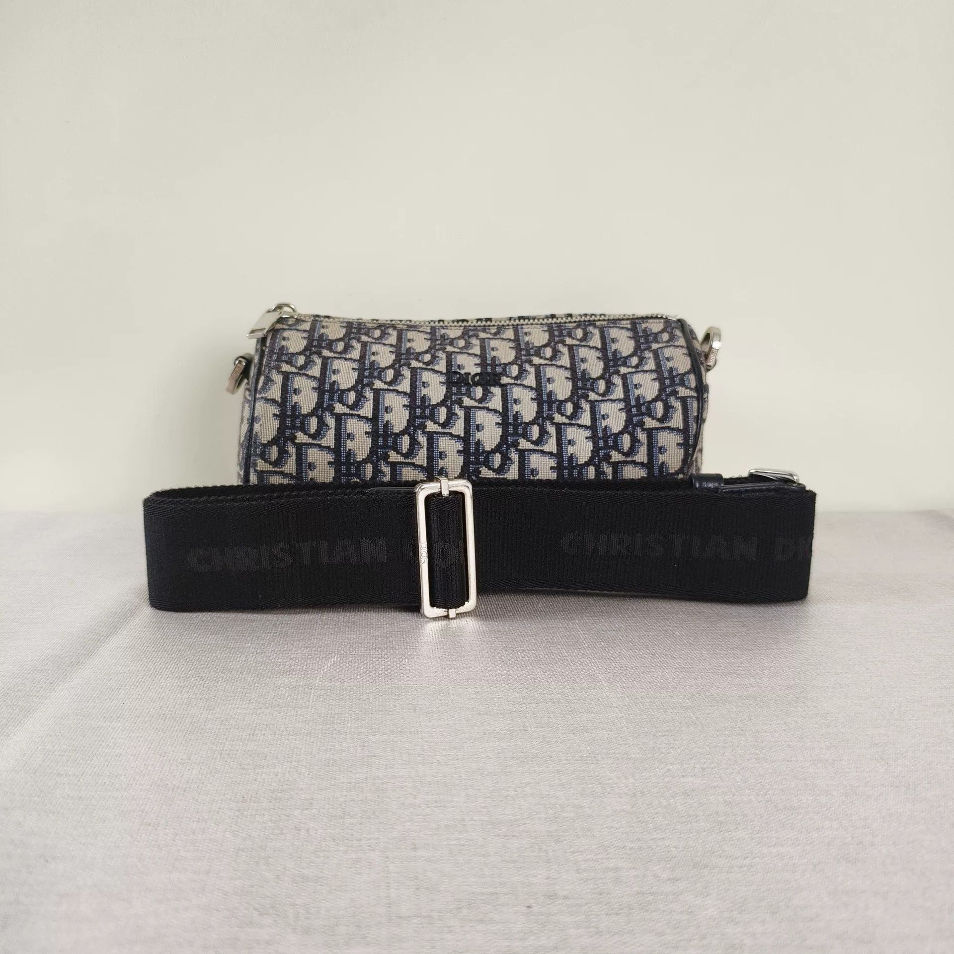 Dior Pre-loved Bag Very good condition Size ONE SIZE - 1 Thumbnail