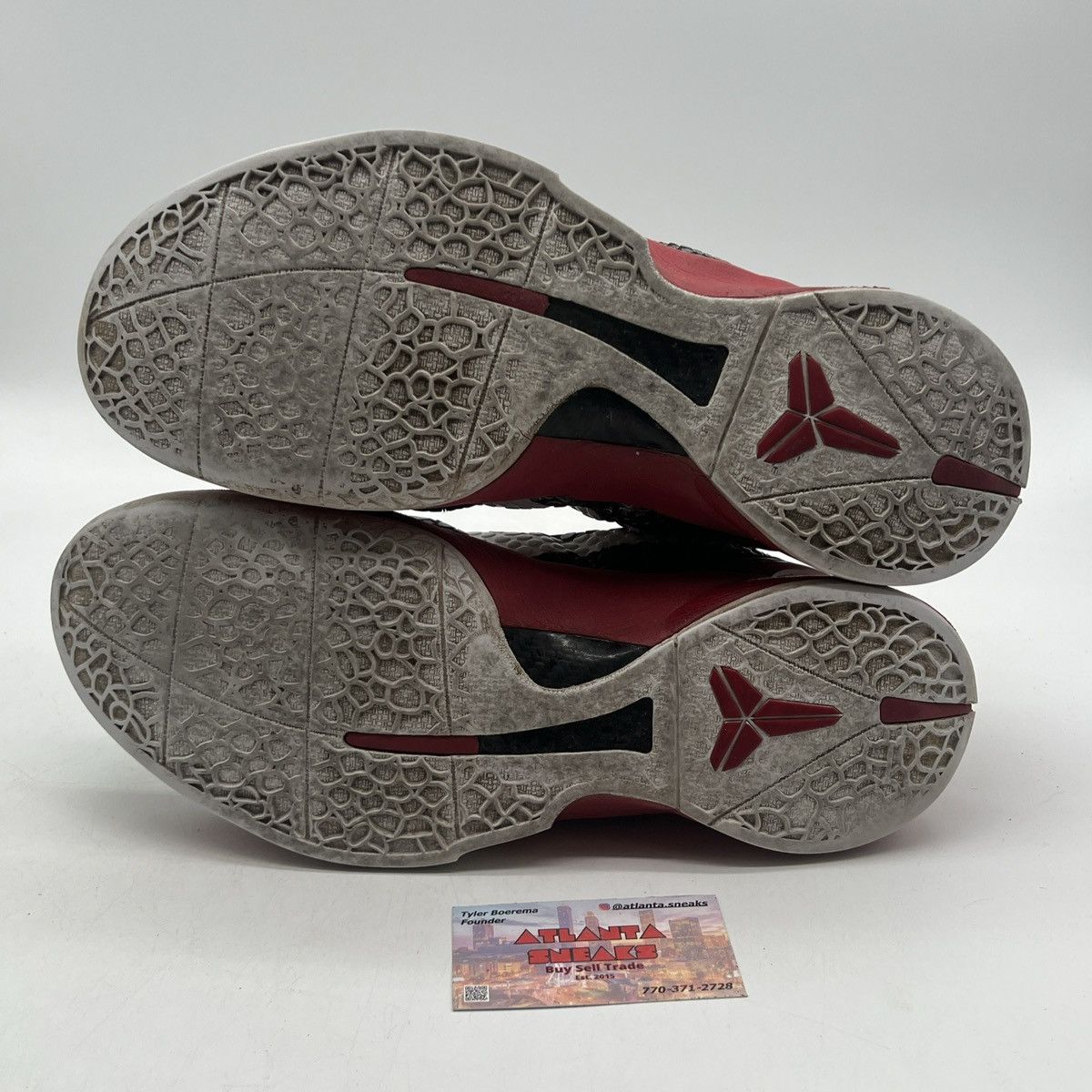 Nike Zoom Kobe 6 bred Size US 13 / EU 46 - 7 Thumbnail