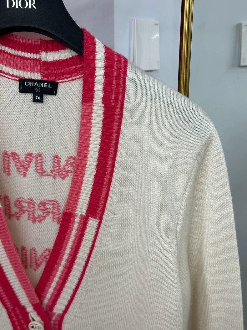 Chanel Chanel Pink and white color-blocked V-neck cashmere cardig Size XS / US 0-2 / IT 36-38 - 2 Thumbnail