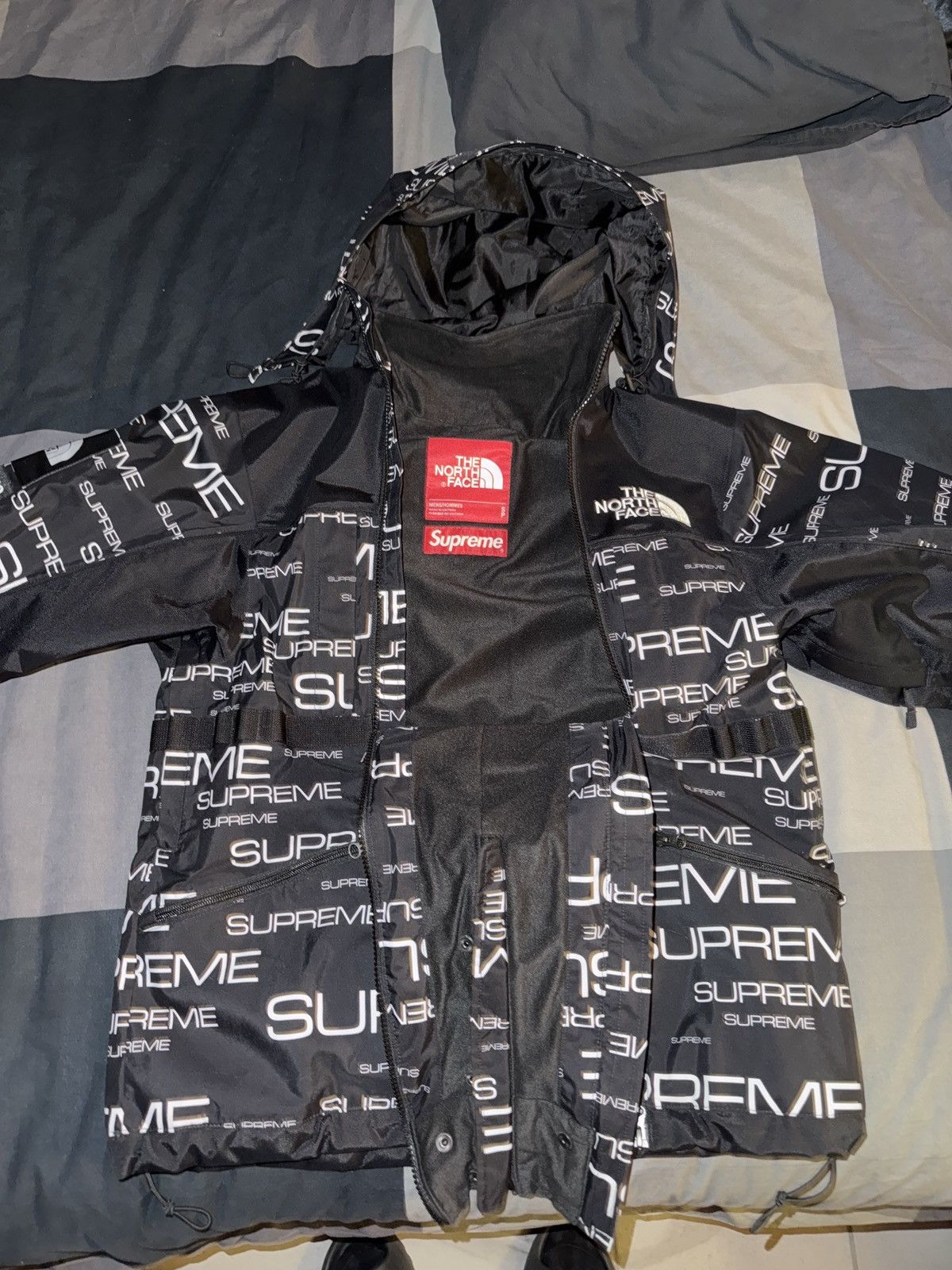 Supreme × The North Face Supreme The North Face Steep Tech Apogee Jacket SMALL BLACK Size US S / EU 44-46 / 1 - 5 Thumbnail