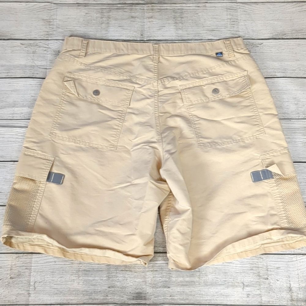 Levi's Levi's silvertab cream cargo shorts size 38 Size US 38 / EU 54 - 6 Thumbnail