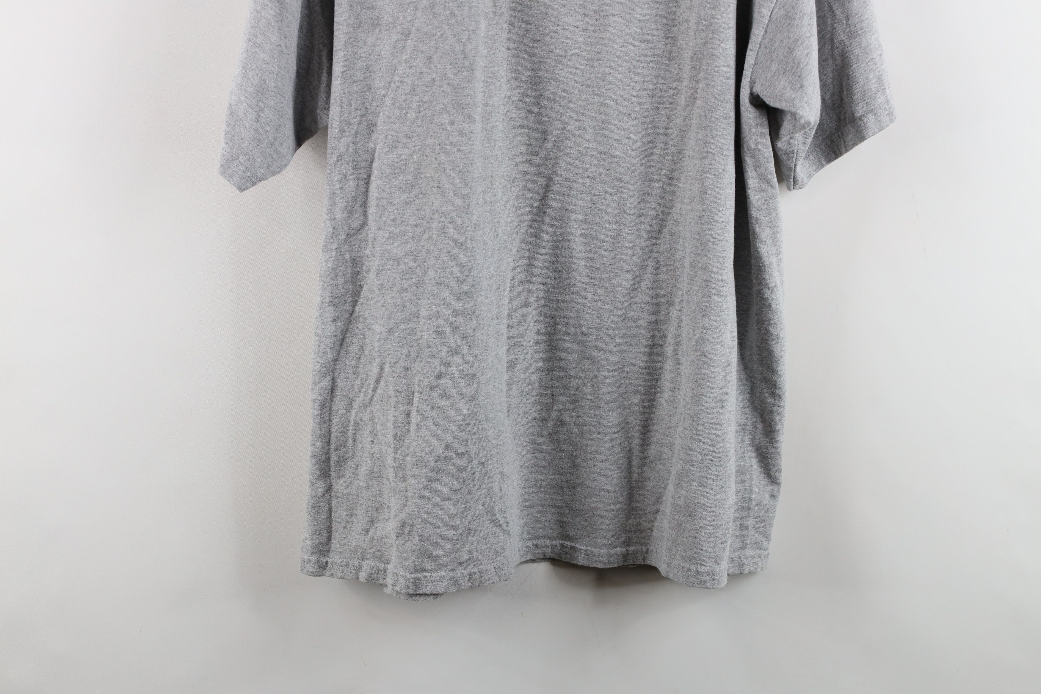 Vintage Vintage 90s Y2K Xavier University Short Sleeve T-Shirt Gray Size US XL / EU 56 / 4 - 9 Thumbnail