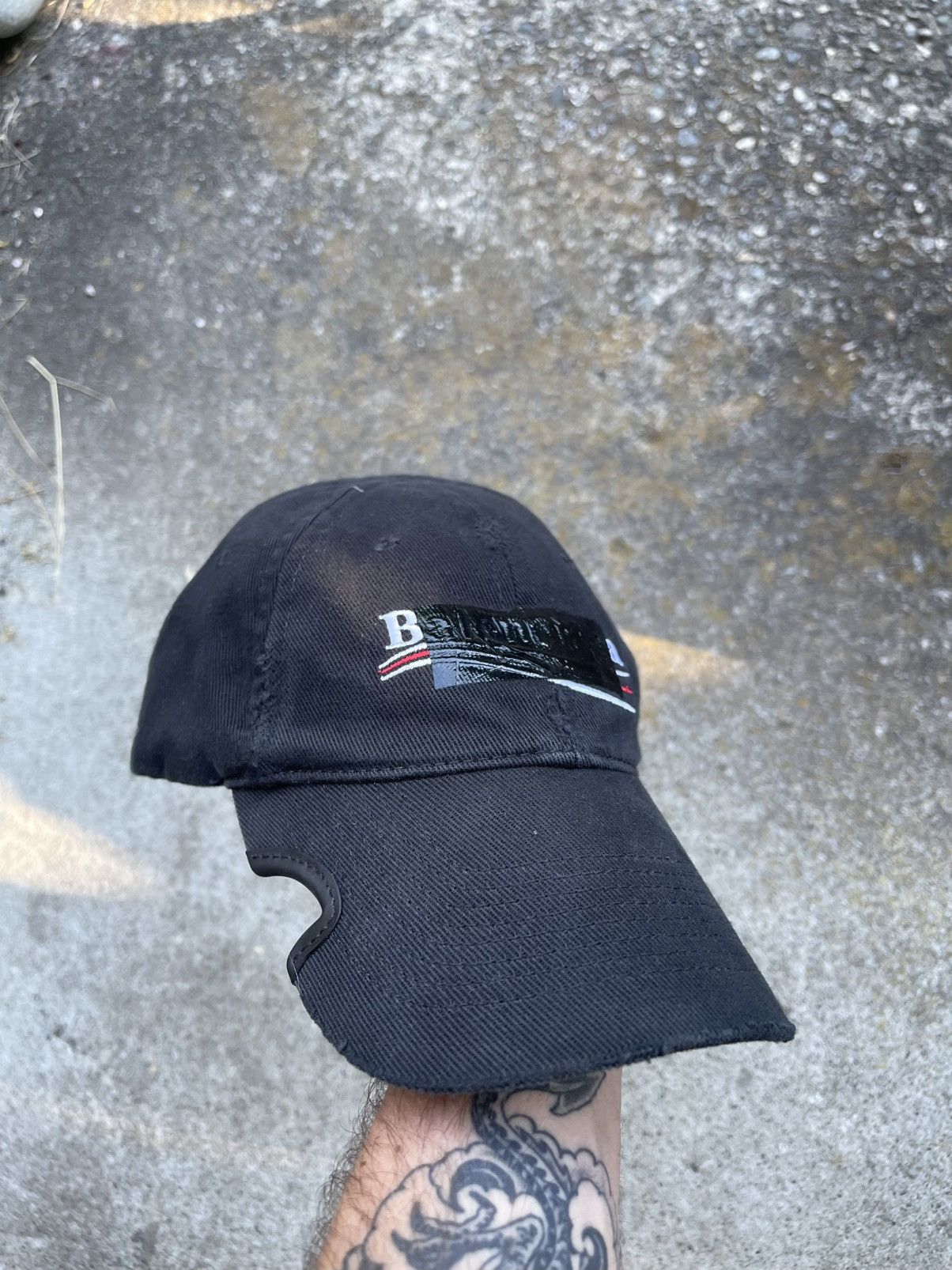 帽子 Balenciaga Front Piercing Cap Balenciaga Balenciaga Heavy Front Piercing Cap BAL.COM Hat
