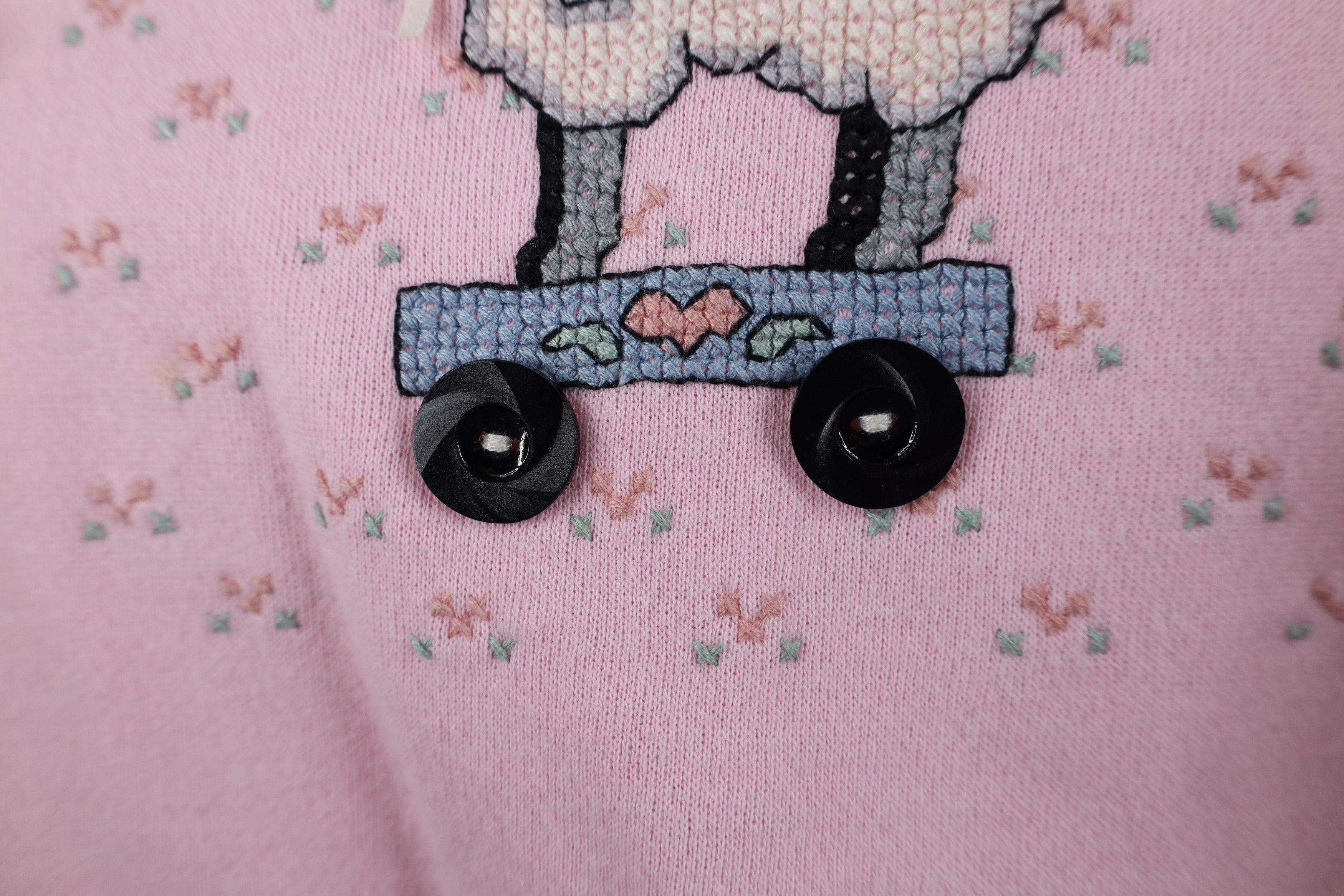 Vintage Vintage 90s Streetwear Sheep Heart Sweatshirt Pink USA Size L / US 10 / IT 46 - 6 Thumbnail