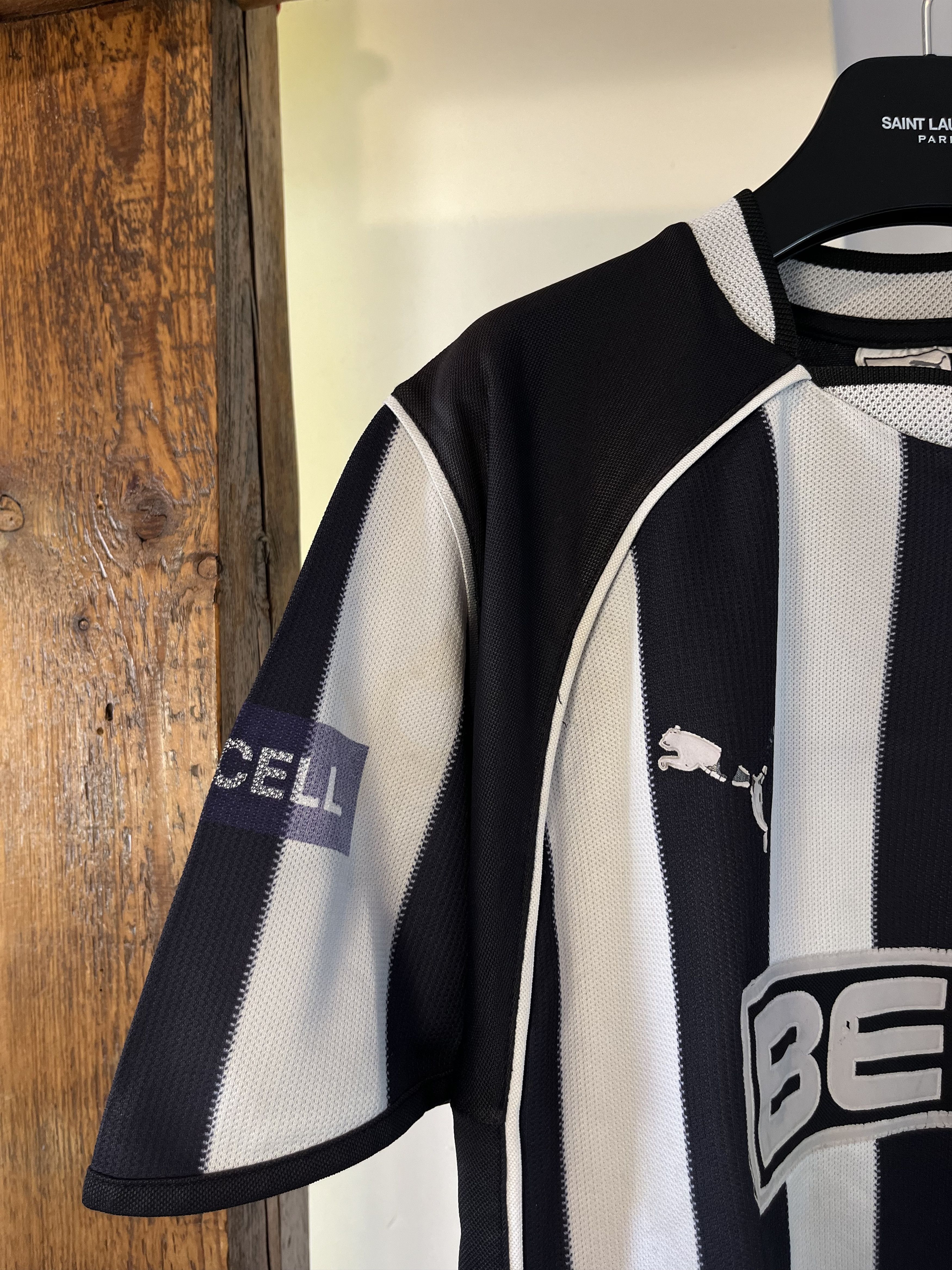 Puma × Vintage Vintage Puma Besiktas 2003-04 Soccer Away Kit Size US M / EU 48-50 / 2 - 5 Thumbnail