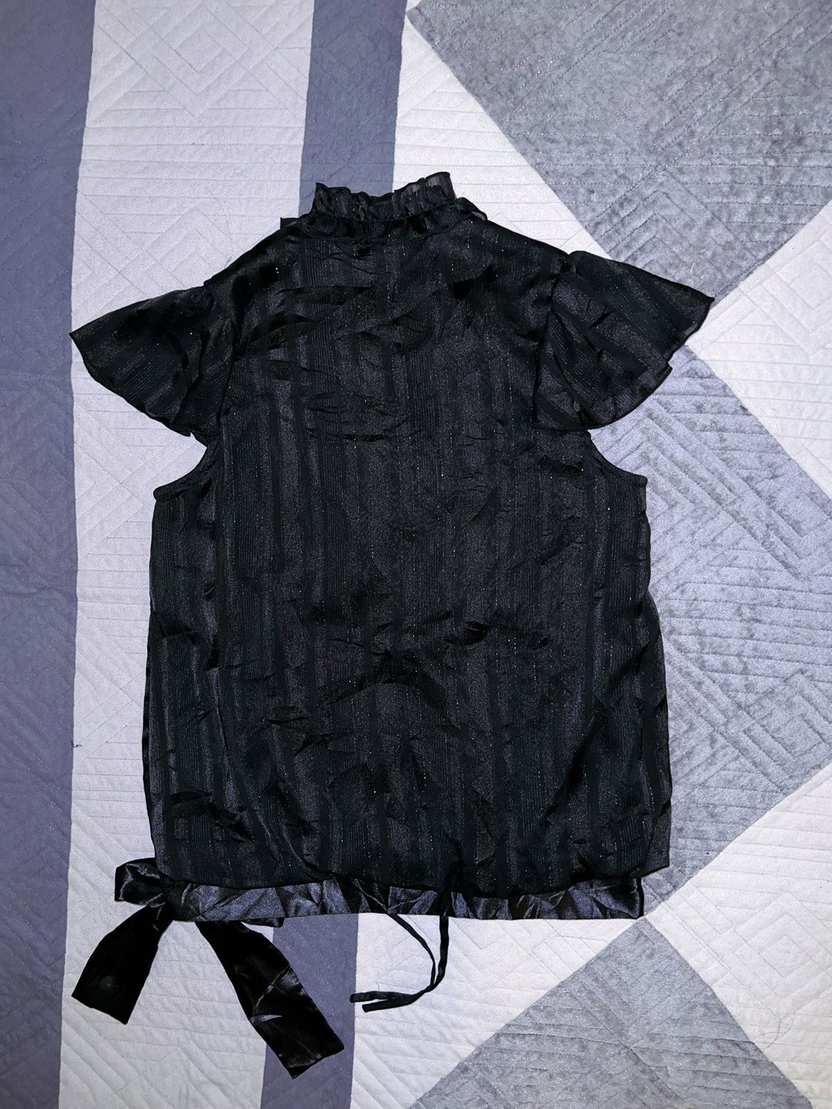 Japanese Brand THEORIA glitter ruffle blouse 📄🎀 Size M / US 6-8 / IT 42-44 - 3 Thumbnail