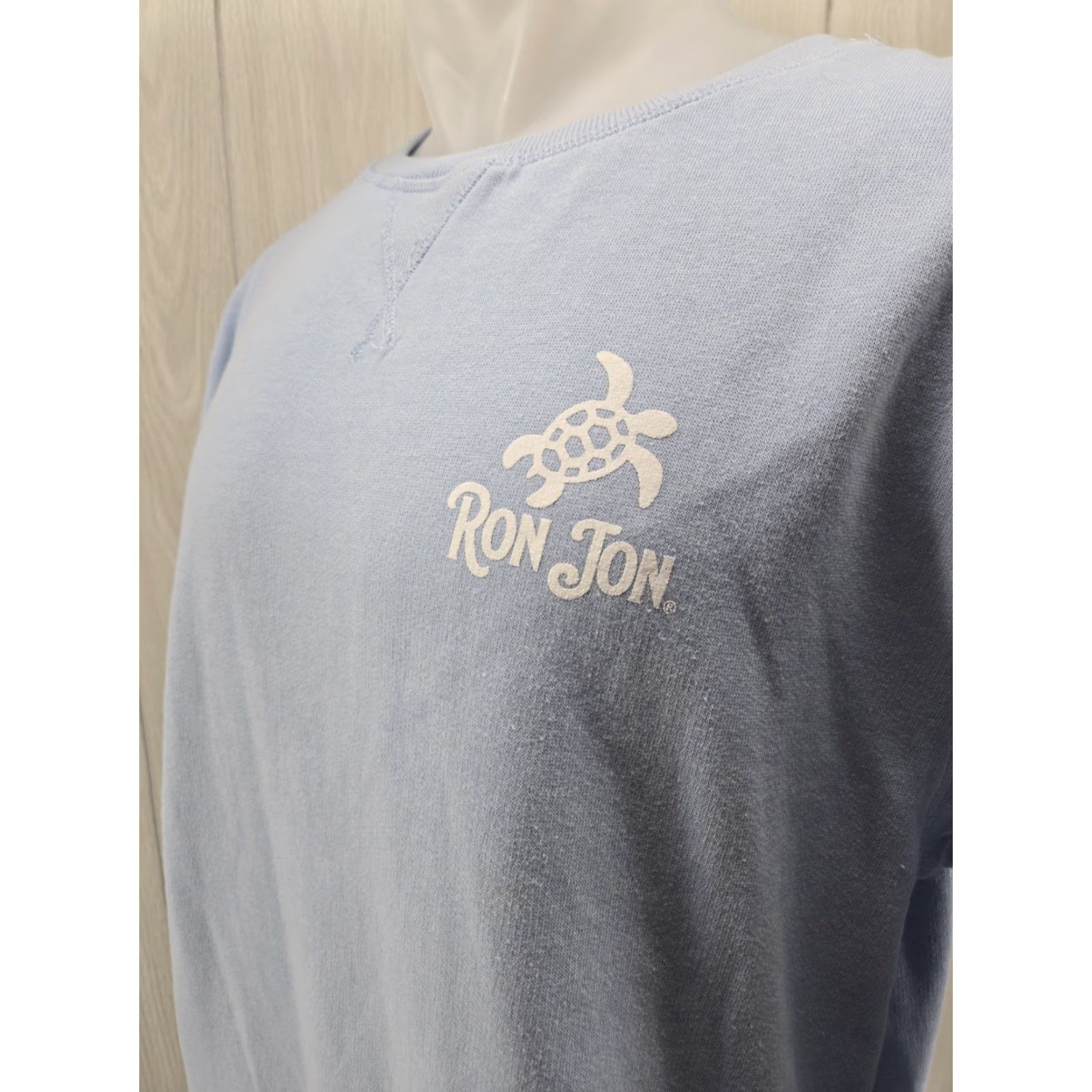 Ron Jon Surf Shop VINTAGE Ron Jon Surf Shop Crewneck Sweatshirt Blue XL Pullover Mens Shirt Size US XL / EU 56 / 4 - 6 Thumbnail