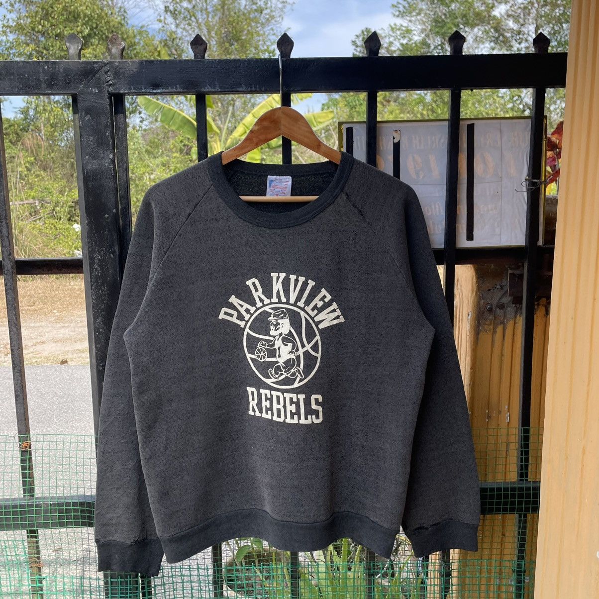 Vintage 🔥Vintage 80s Parkview Rebels Big Logo Crewneck Sweatshirts Size US M / EU 48-50 / 2 - 1 Thumbnail