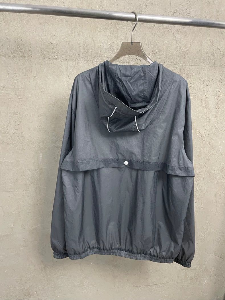 Thom Browne Thom browne Gray four-striped half-zip hooded hoodie nylon Size US M / EU 48-50 / 2 - 2 Thumbnail