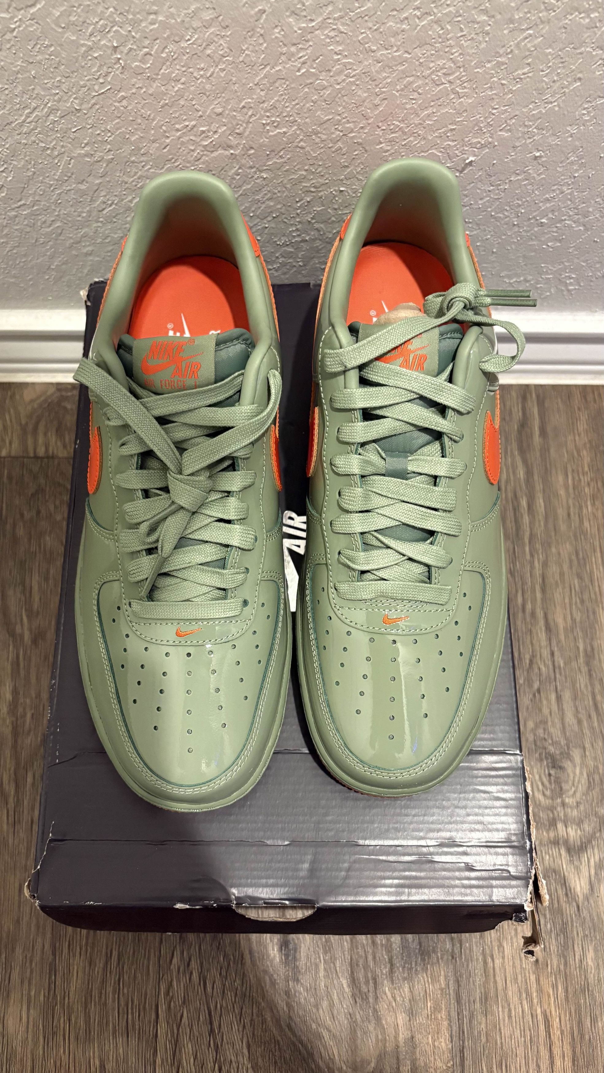 Nike Air Force 1 '07 Premium Oil Green /Sz Size US 9 / EU 42 - 2 Thumbnail