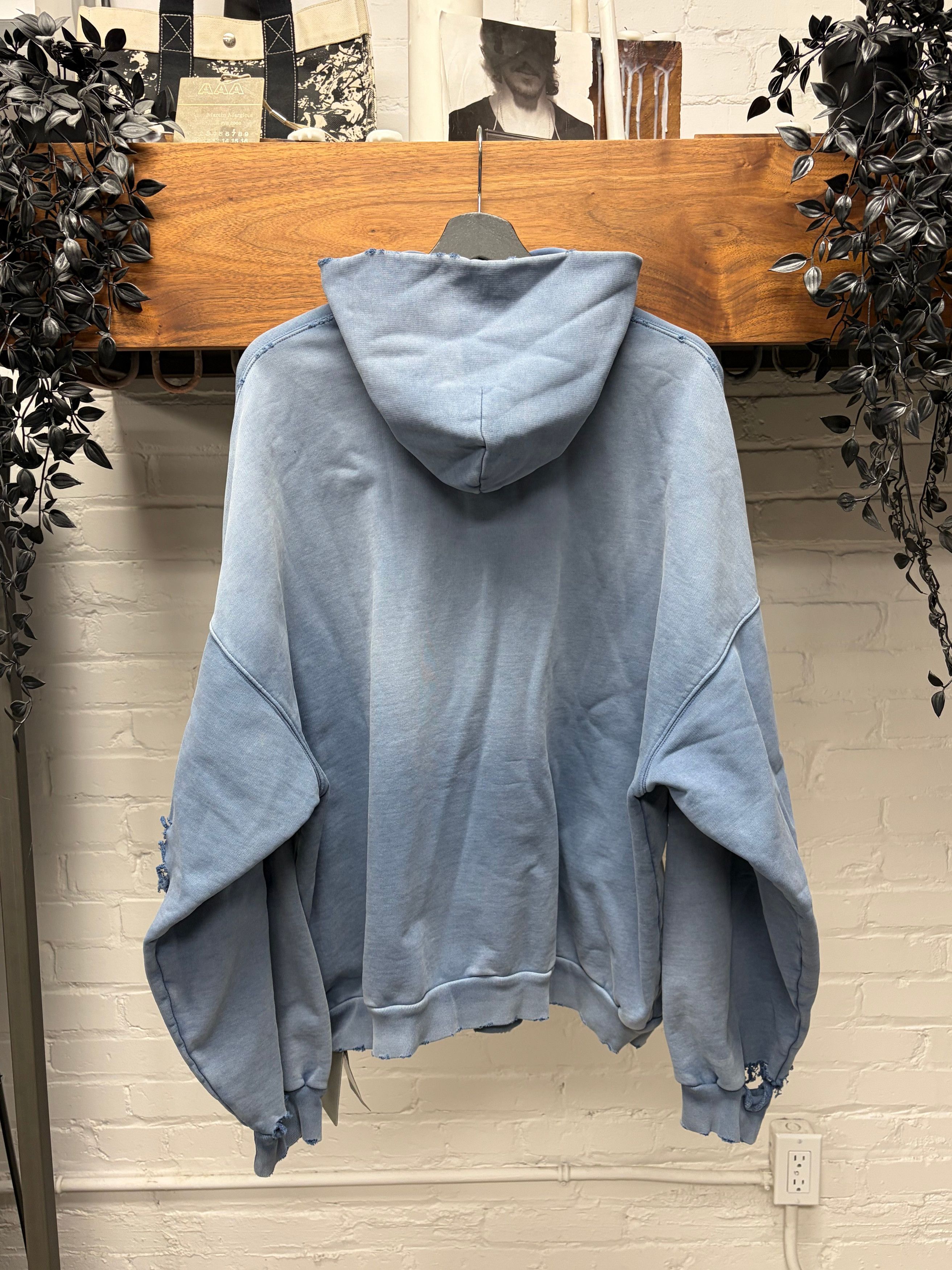Balenciaga AW2023 Balenciaga ‘Paris Moon’ Blue Heavy Distressed Hoodie Size US L / EU 52-54 / 3 - 4 Thumbnail