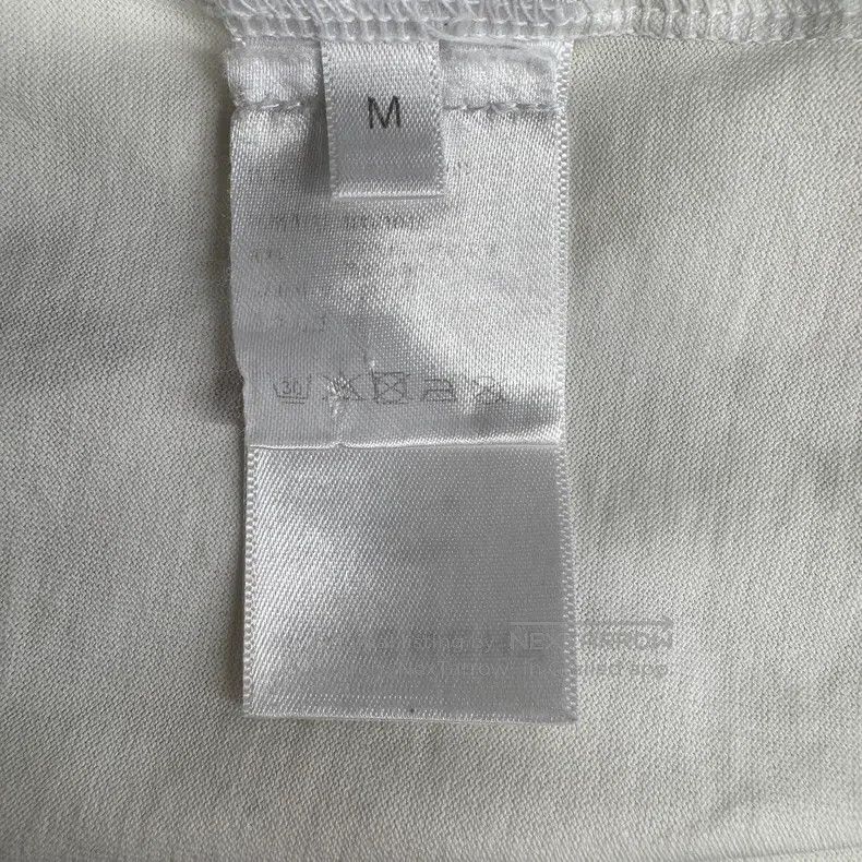 Givenchy Givenchy White Pattern Printed Round Neck Short Sleeve Size US M / EU 48-50 / 2 - 5 Thumbnail