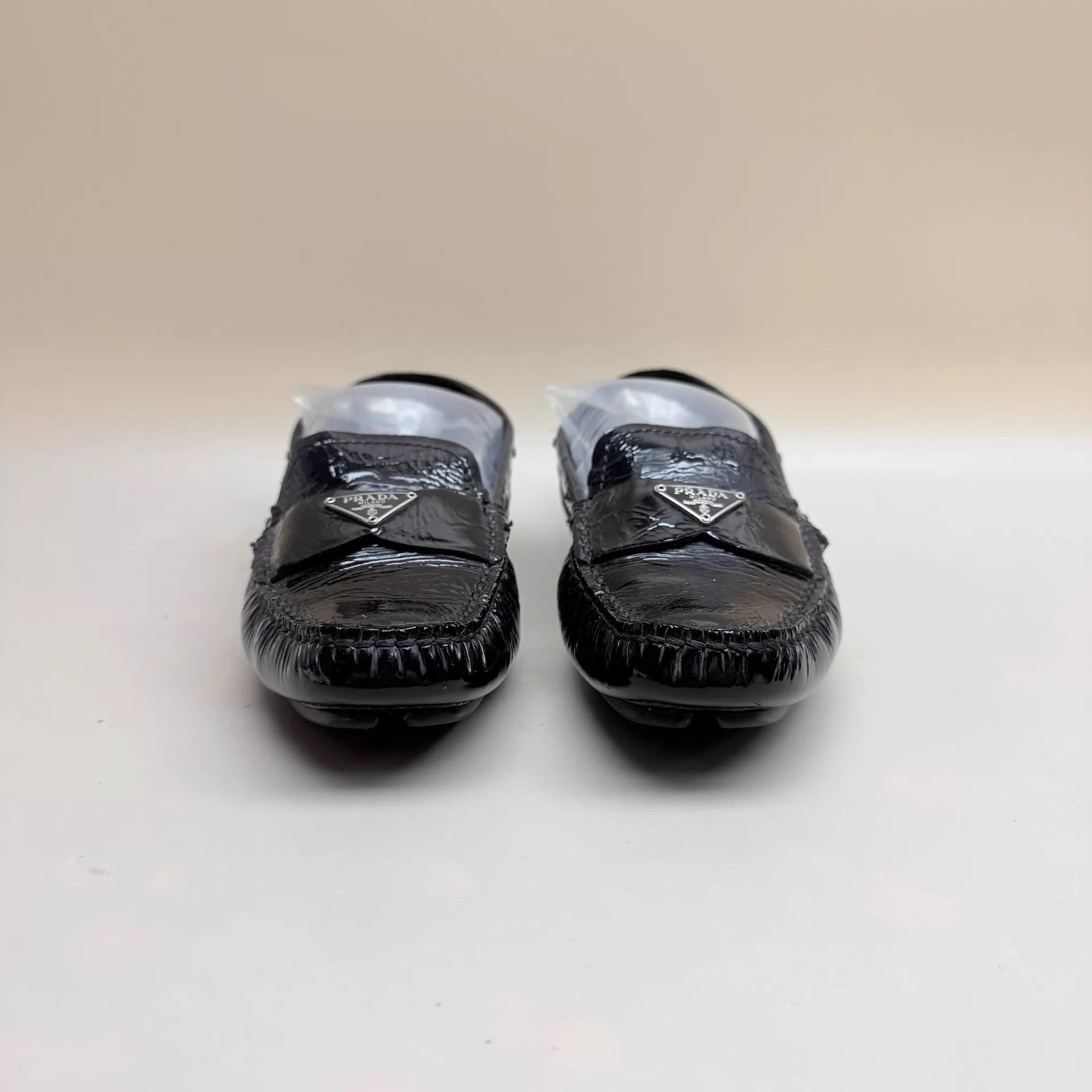 Prada Prada Black Gold Logo Low Heel Shoes 35 Mint Size US 4.5 / IT 34.5 - 2 Thumbnail