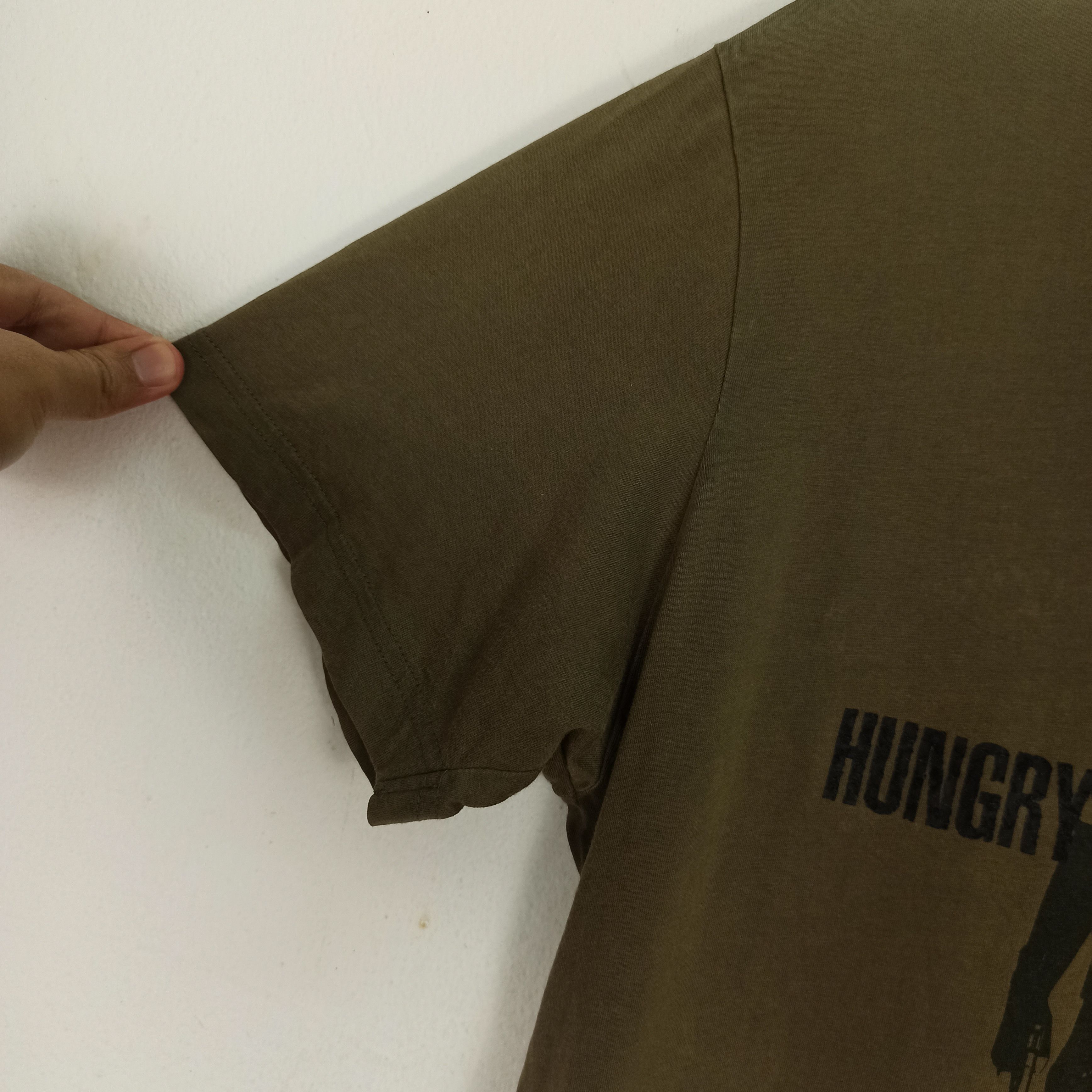 Playstation Rare Metal Gear Solid Video Game by Uniqlo Tshirt Size US M / EU 48-50 / 2 - 3 Thumbnail