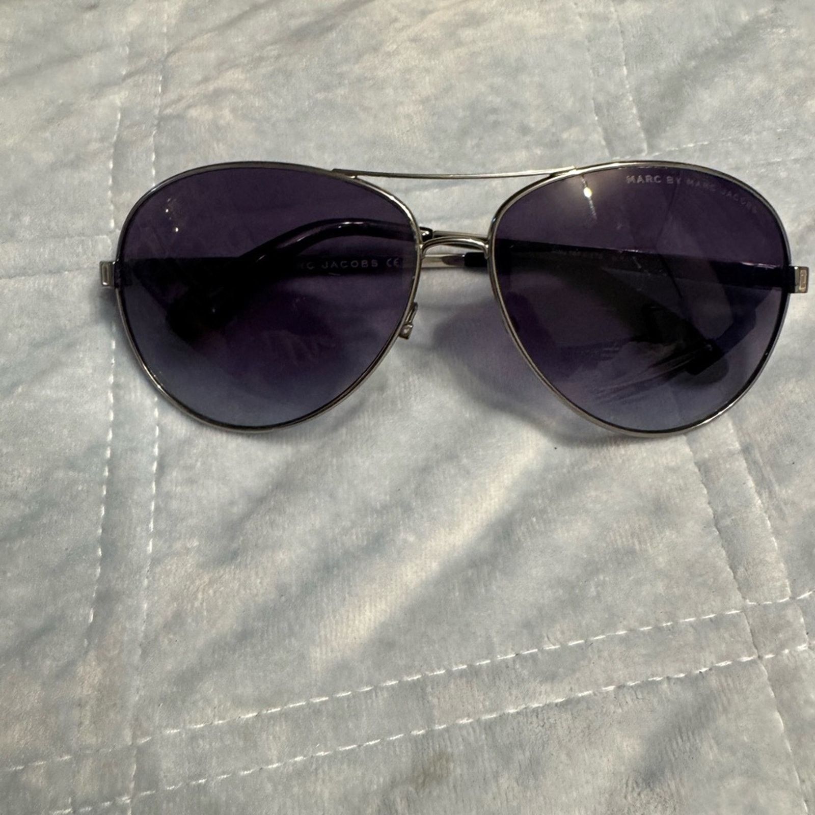 Marc by Marc Jacobs Marc By Marc‎ Jacobs Black and Purple Aviator Sunglasses Size ONE SIZE - 7 Thumbnail