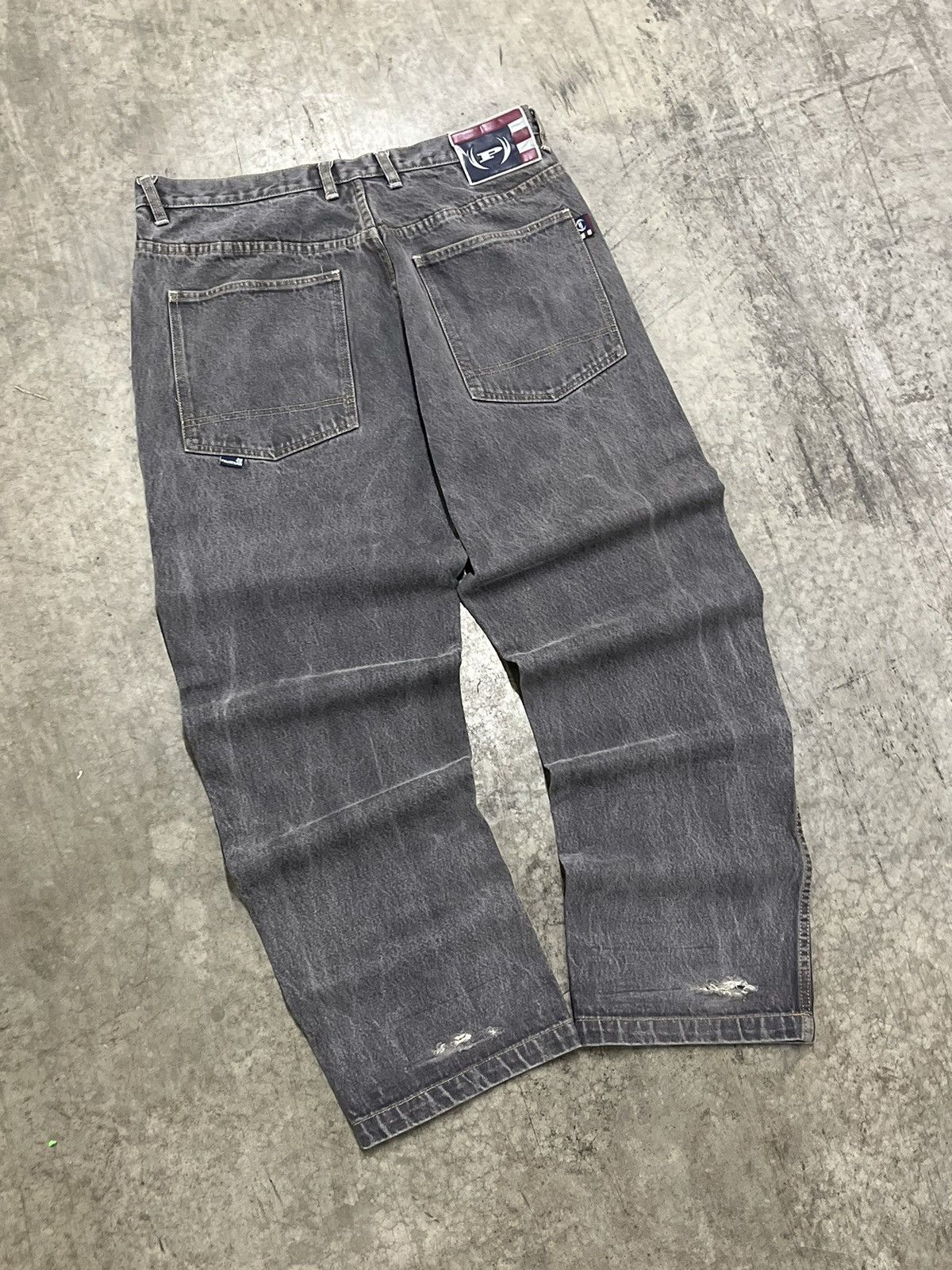 Phat Farm × Vintage Phat farm y2k baggy fit dark wash faded denim skater hype Size US 36 / EU 52 - 4 Thumbnail