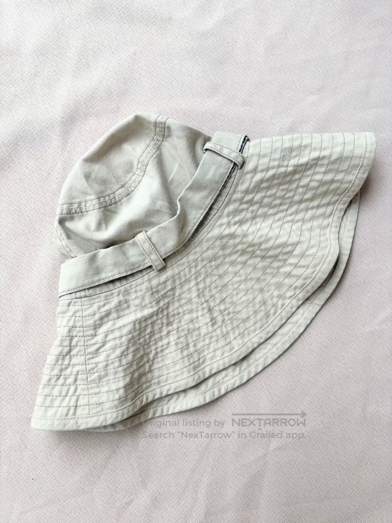 Vivienne Westwood Vivienne Westwood Vintage White Butterfly Knot Saturn Embr Size ONE SIZE - 3 Thumbnail