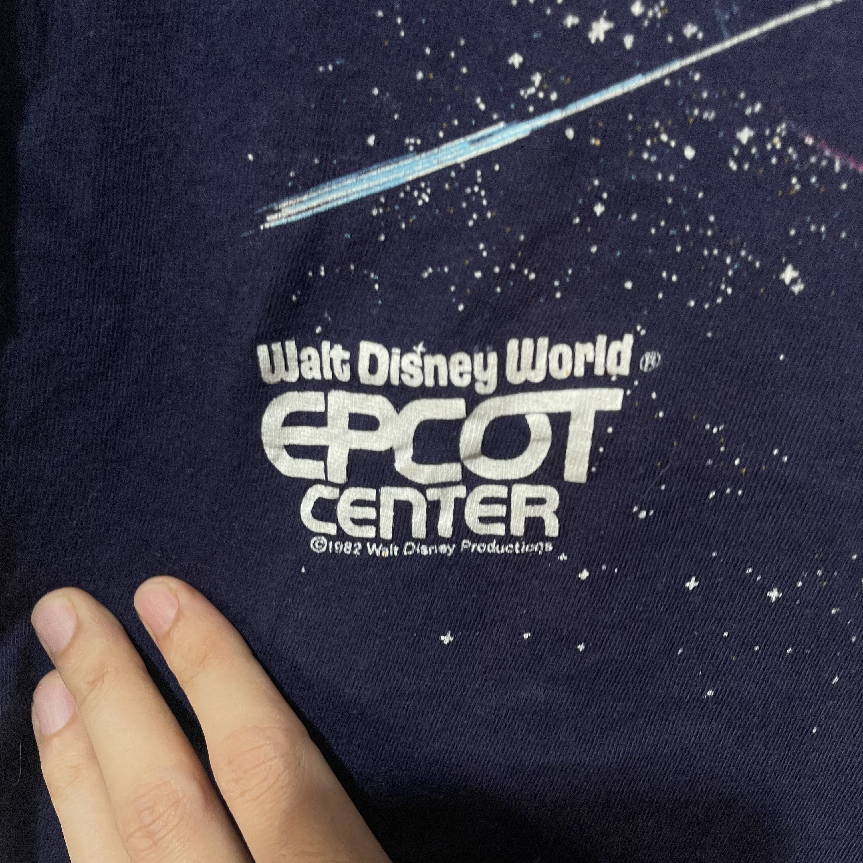 Disney Vintage 1982 EPCOT Center T-Shirt Size US S / EU 44-46 / 1 - 3 Thumbnail