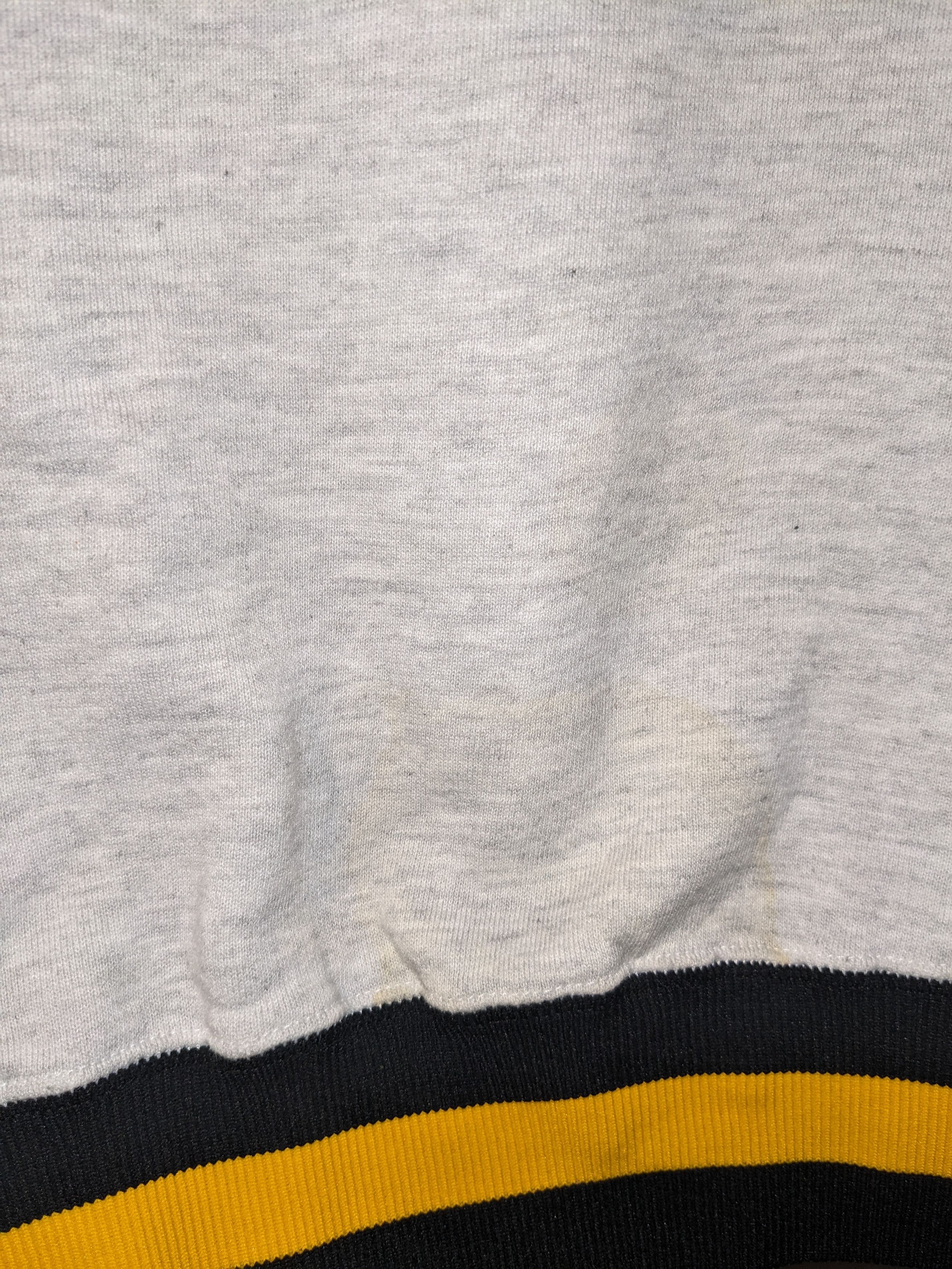 Russell Athletic × Vintage Vintage 90s Glen Mills Bulls Concordville Sweatshirt Size US XXL / EU 58 / 5 - 6 Thumbnail