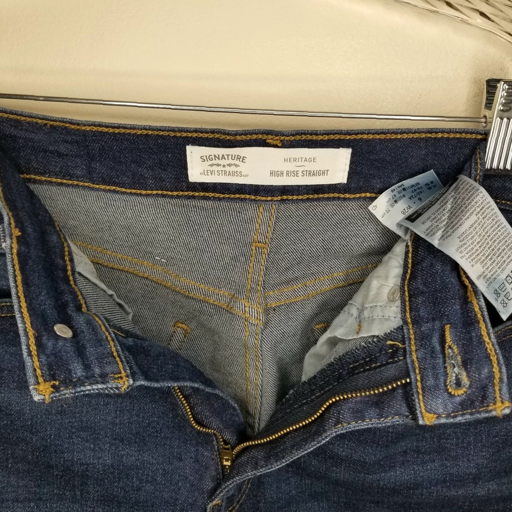 Levi's Levi's Jeans Signature Women's High Rise Straight Blue Size 6 Size 28" / US 6 / IT 42 - 3 Thumbnail