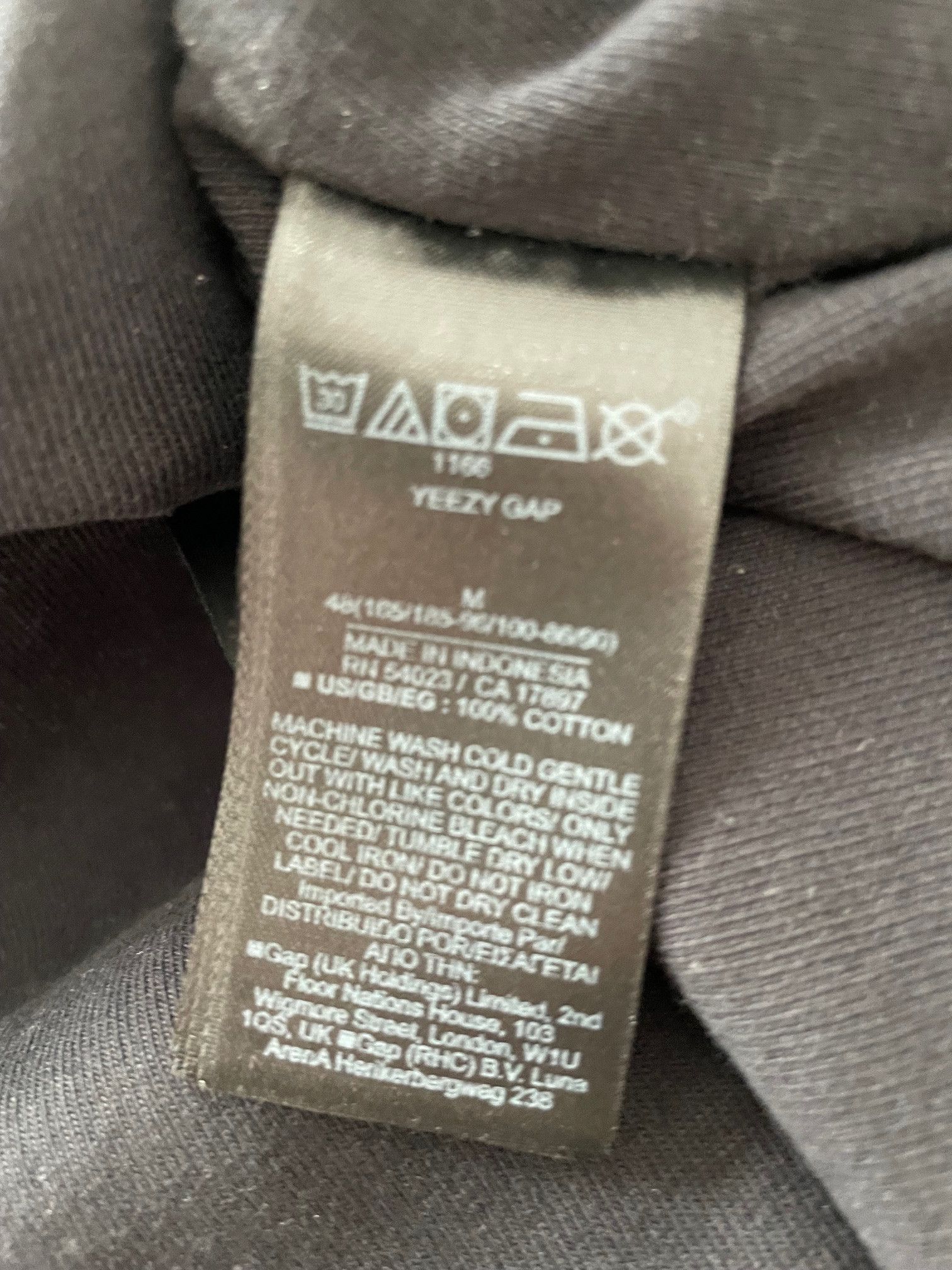 Balenciaga × Gap × Kanye West YZY Gap short sleeve no seam black cotton shirt t-shirt M 48 Size US M / EU 48-50 / 2 - 7 Thumbnail