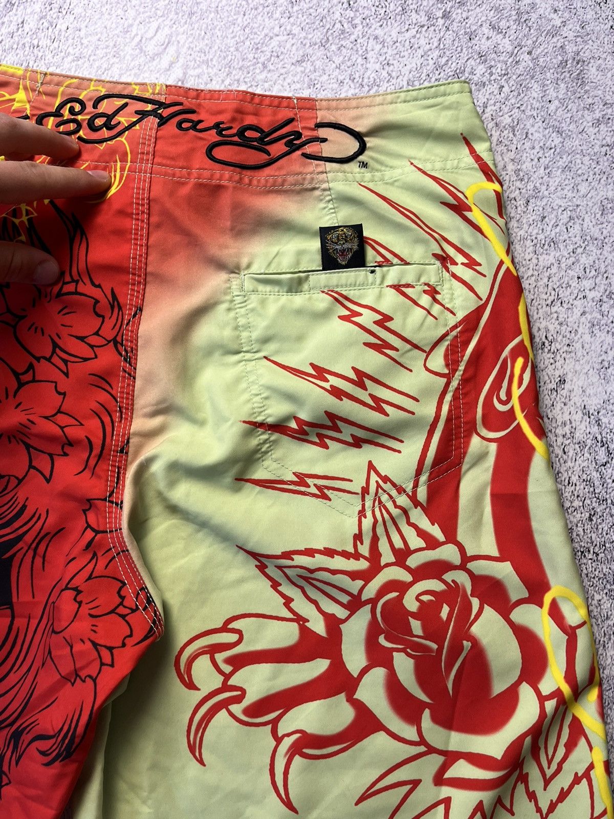 Christian Audigier Mens Vintage Ed Hardy Shorts Japanese brand streetwear Y2K Size US 31 - 11 Thumbnail