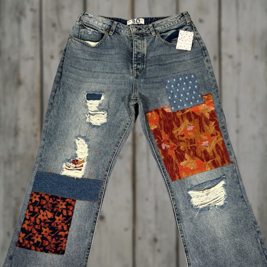 Free People Free People Jeans Womens 30 Patchwork Floral Orange Blossom Bootcut Hippie Boho Jeans Women 30 Blue Floral Patchwork Distressed 5-Pocket Rise High Size 30" / US 8 / IT 44 - 1 Thumbnail