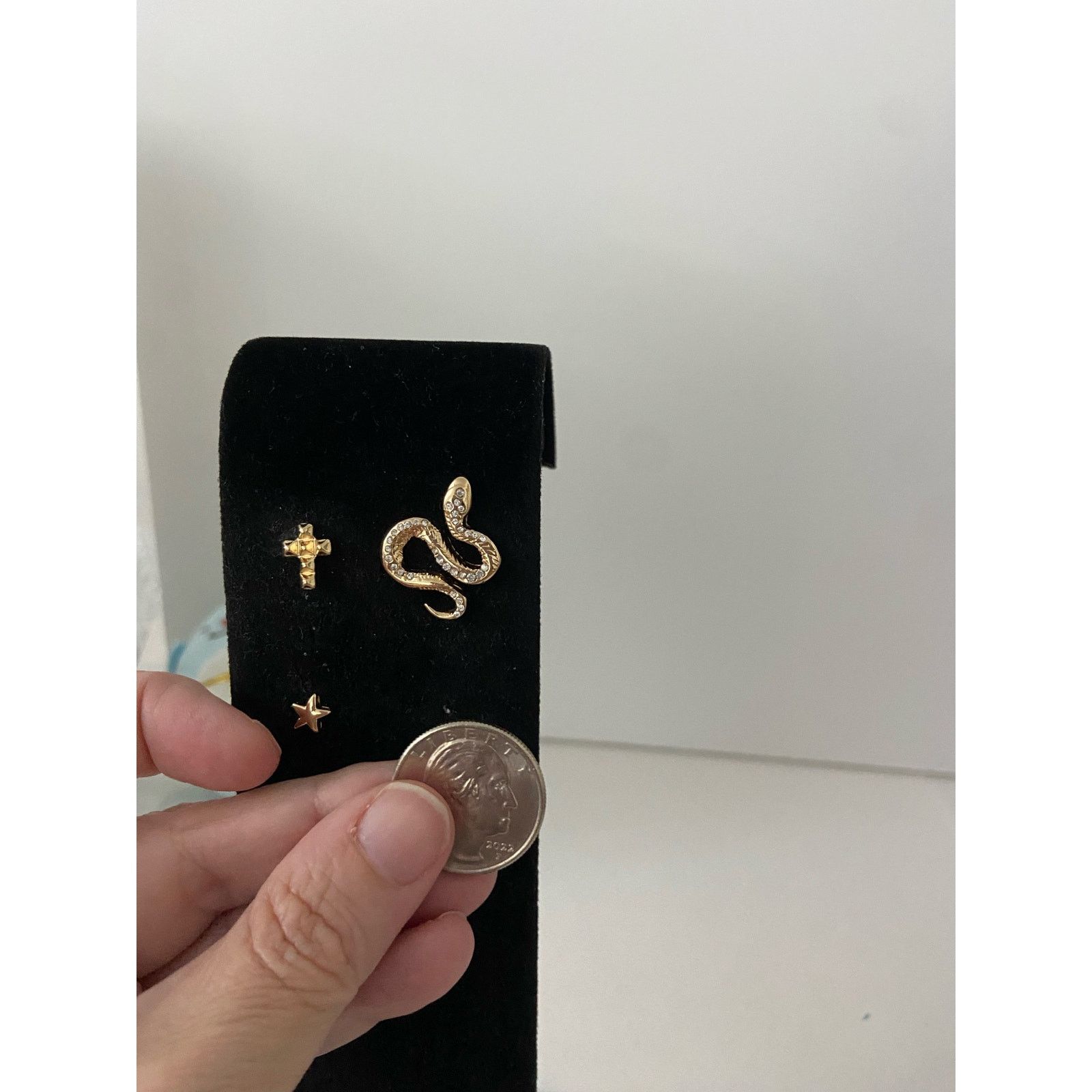 Other Snake earrings gold tone with rhinestone Size ONE SIZE - 2 Thumbnail