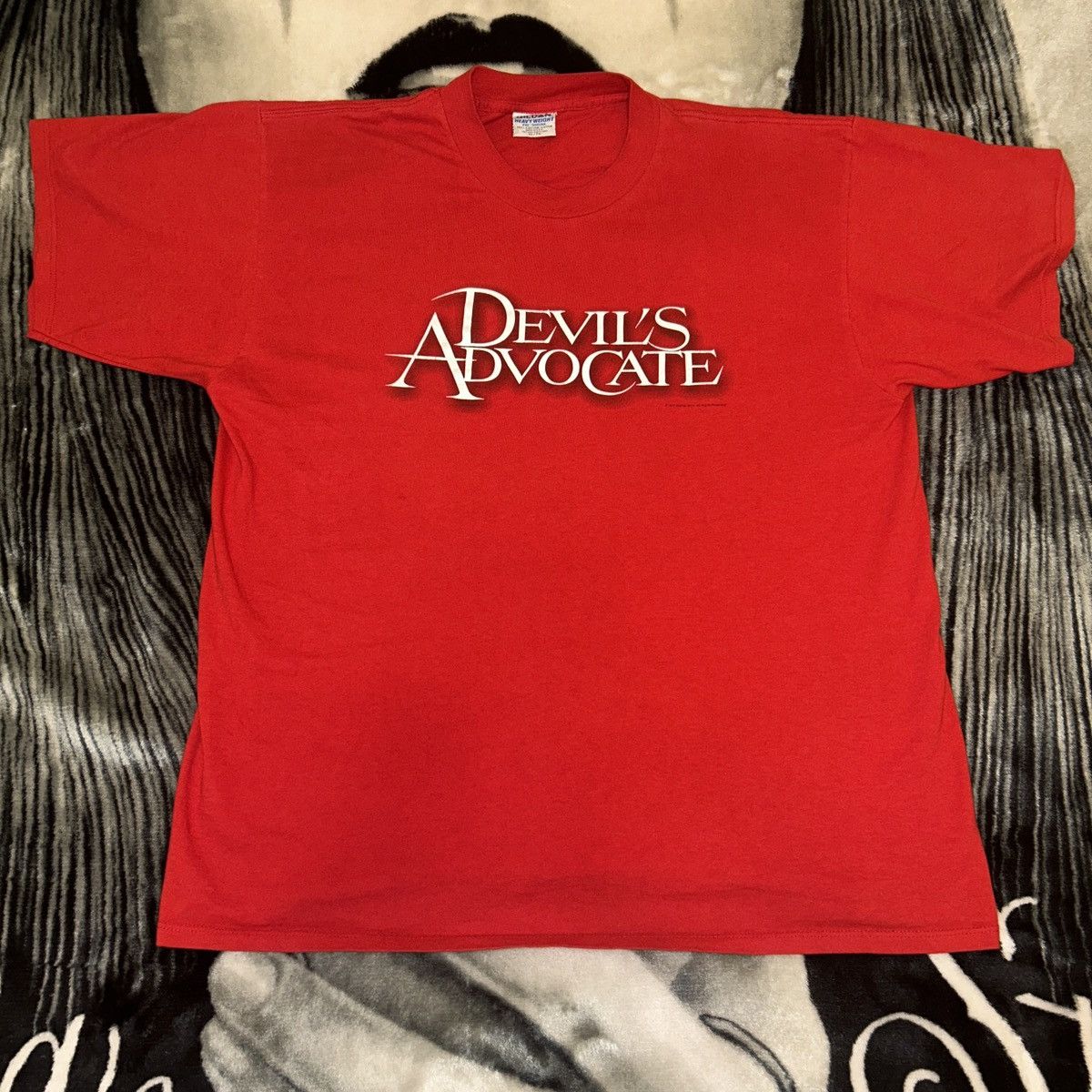 Vintage DEVILS ADVOCATE VINTAGE TSHIRT 1997 Size US XL / EU 56 / 4 - 1 Thumbnail