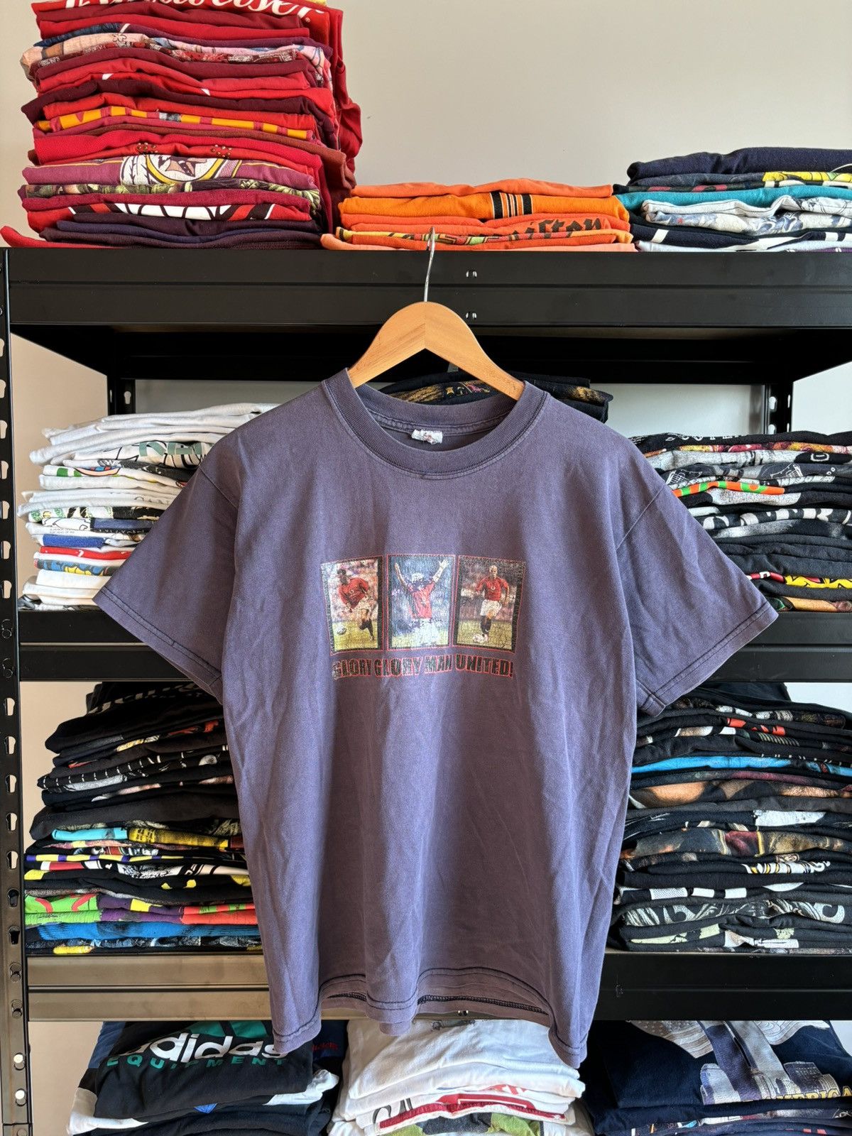 Vintage 90s Manchester United Vintage Y2K Retro T-Shirt Size US S / EU 44-46 / 1 - 1 Thumbnail
