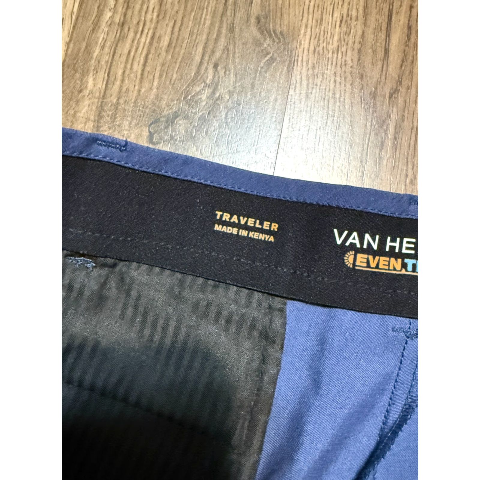 Van Heusen VINTAGE? No. (Please disregard) Size US 34 / EU 50 - 4 Thumbnail