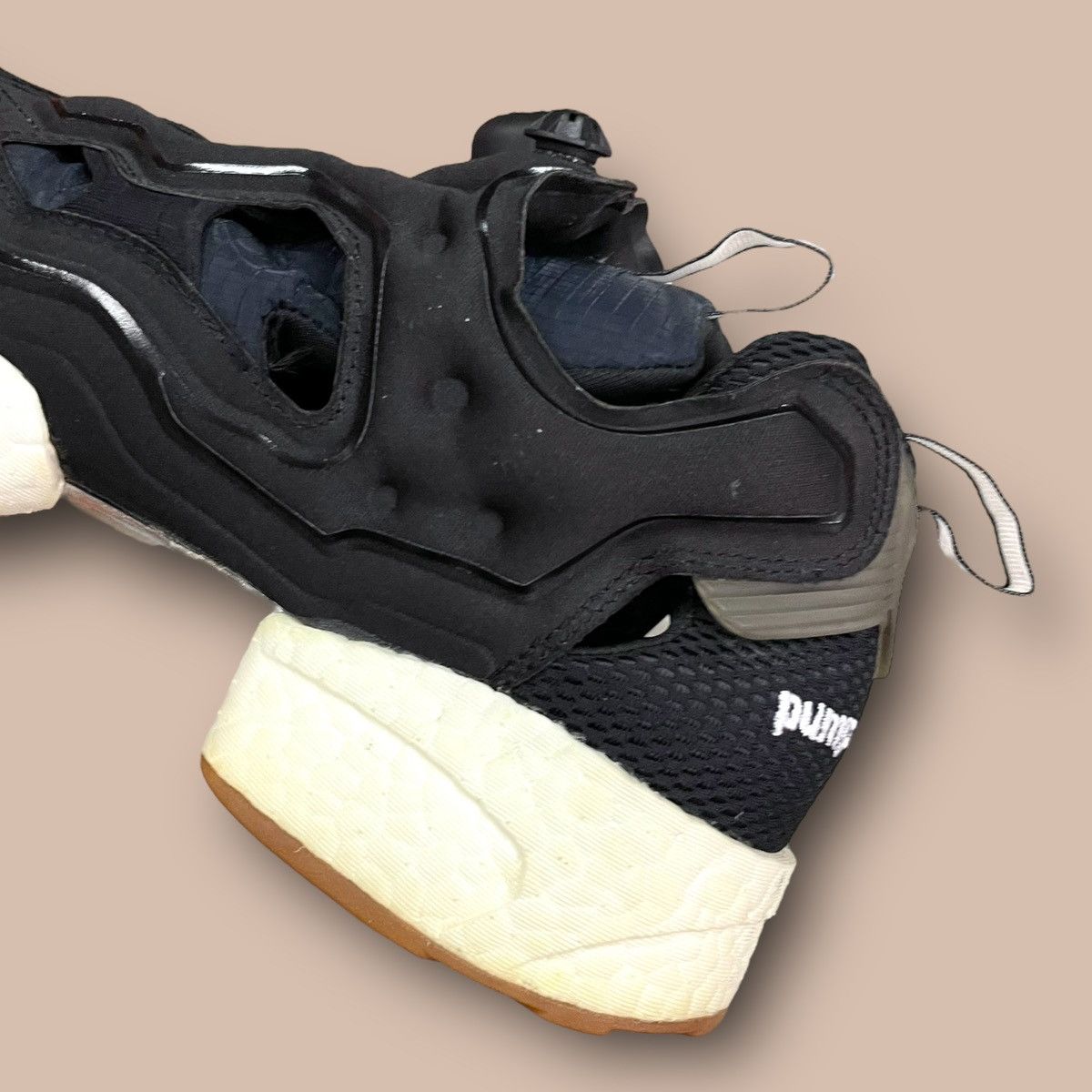 Reebok Reebok InstaPump Fury x Boost 'Black Gum Size US 9.5 / EU 42-43 - 16 Thumbnail