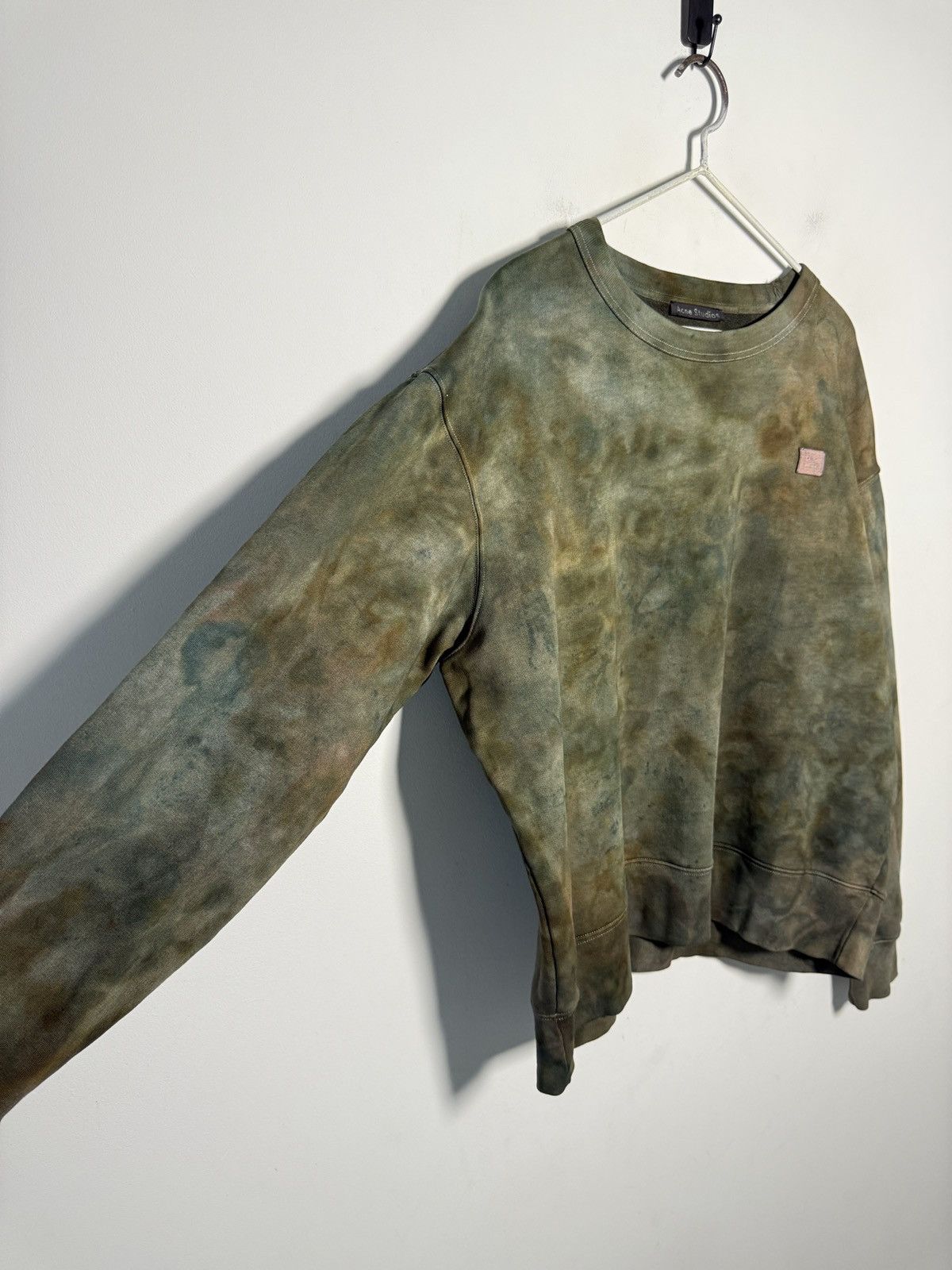 Acne Studios Acne Studios Boxy crewneck custom tie dye Size US XL / EU 56 / 4 - 6 Thumbnail