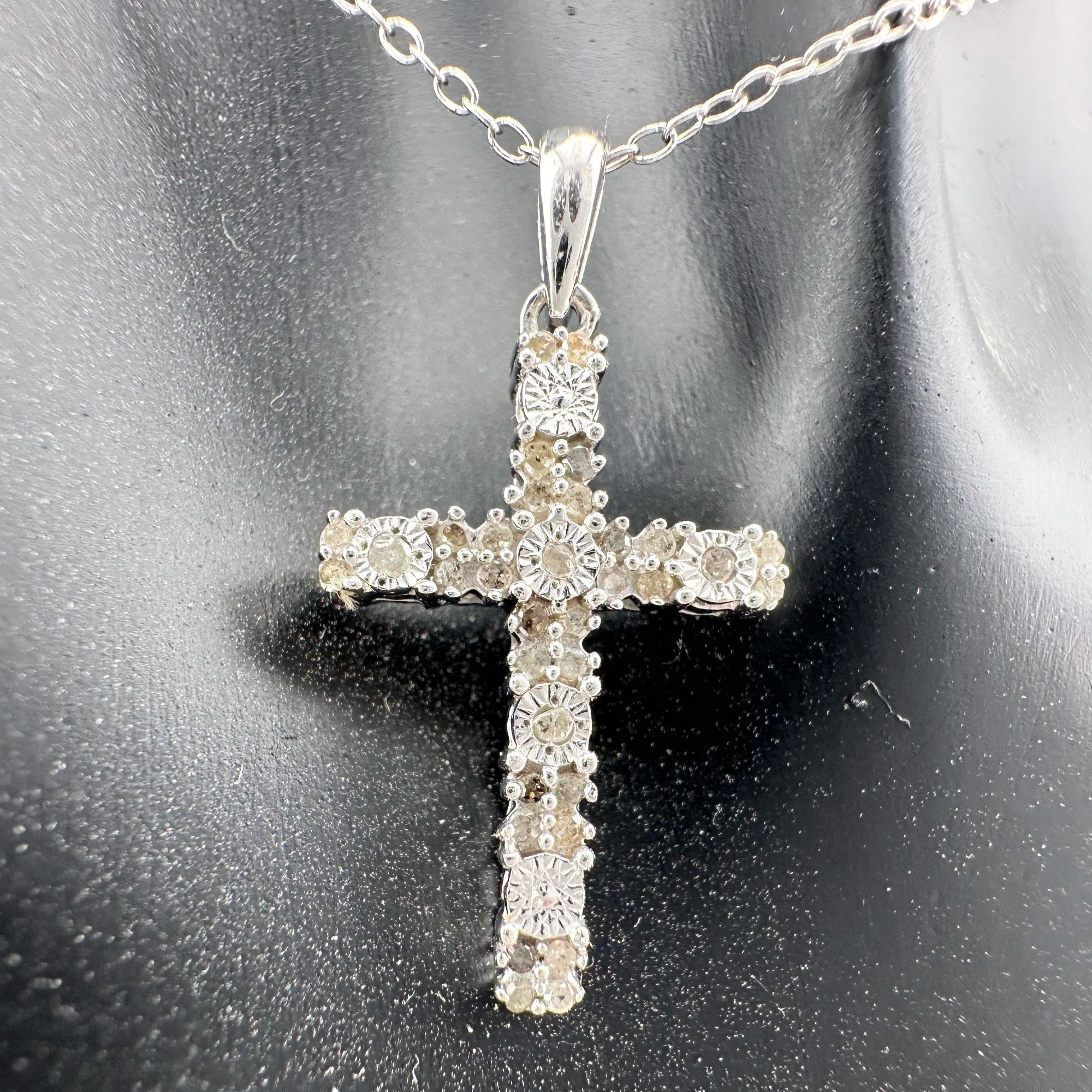 Other Beautiful Diamond Cross Necklace Size ONE SIZE - 1 Thumbnail
