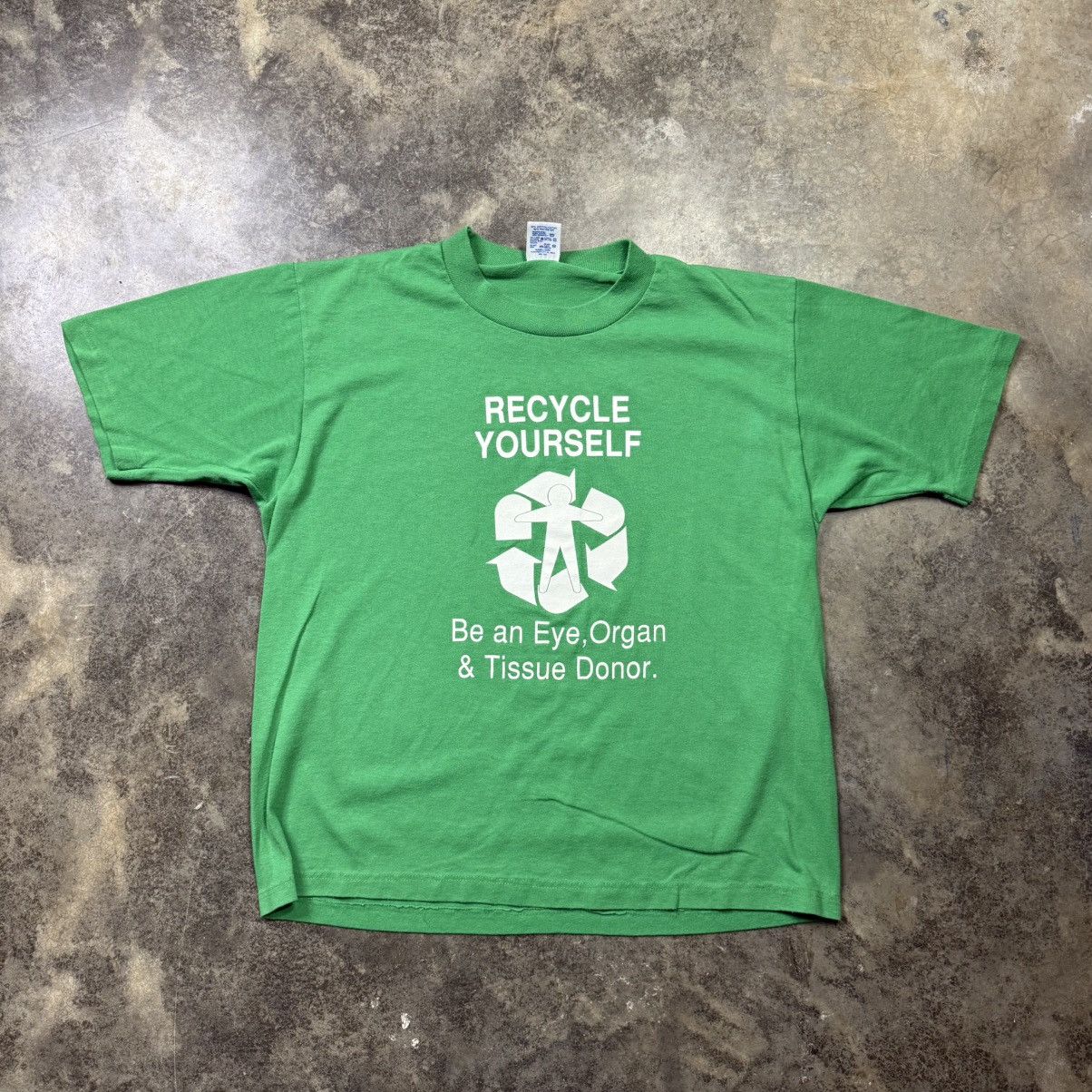 Vintage vintage recycle 80s recycle yourself organ donor tshirt Size US L / EU 52-54 / 3 - 1 Thumbnail