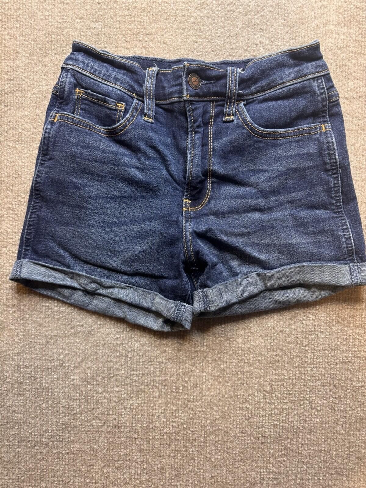 Hollister Hollister 00 W23 Short-3" Cuffed Hem Jean High Rise (748) Size 24" / US 00 / IT 34 - 2 Thumbnail
