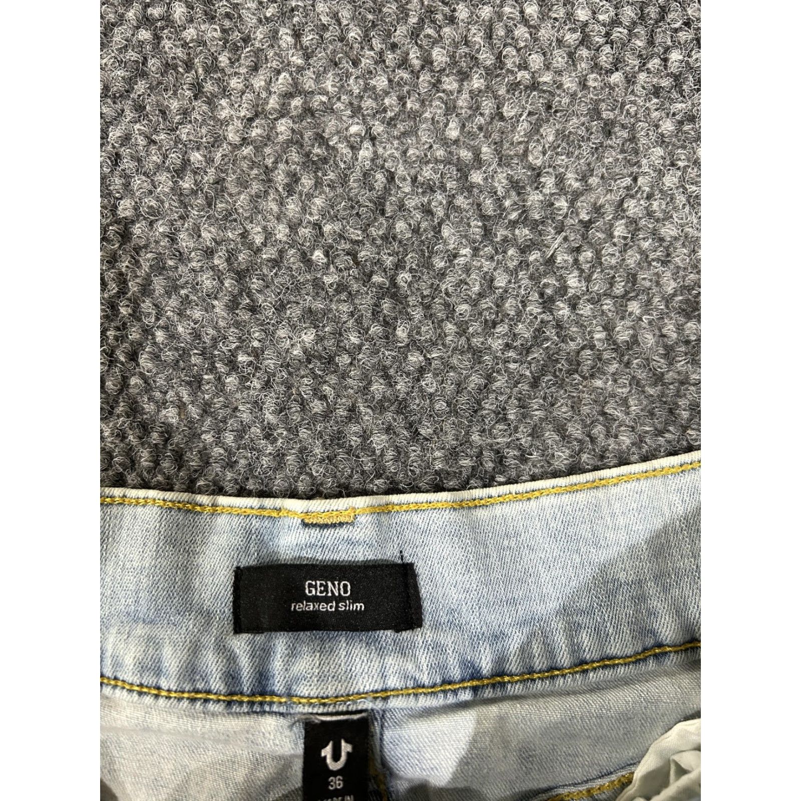 True Religion VINTAGE True Religion Geno Jeans Mens 37x33 Light Wash Blue Relaxed Slim Straight Denim Size US 36 / EU 52 - 4 Thumbnail