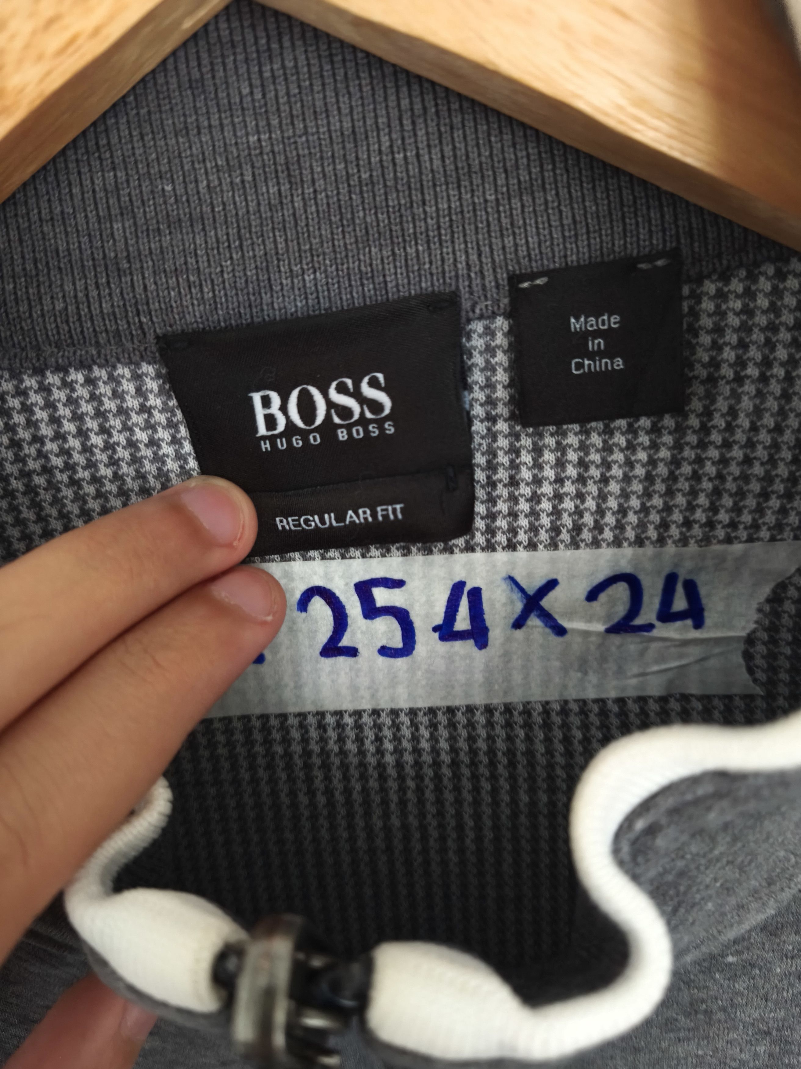 Designer × Hugo Boss Original Hugo Boss Zipper Sweatshirt Size US L / EU 52-54 / 3 - 3 Thumbnail