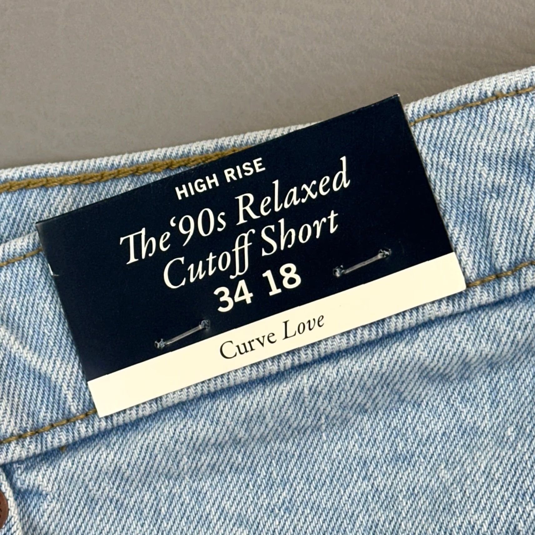 Abercrombie & Fitch Abercrombie & Fitch Shorts Women’s 18 34 Light Wash High Rise Cutoff Curve Love Size 40" / US 18 - 2 Thumbnail