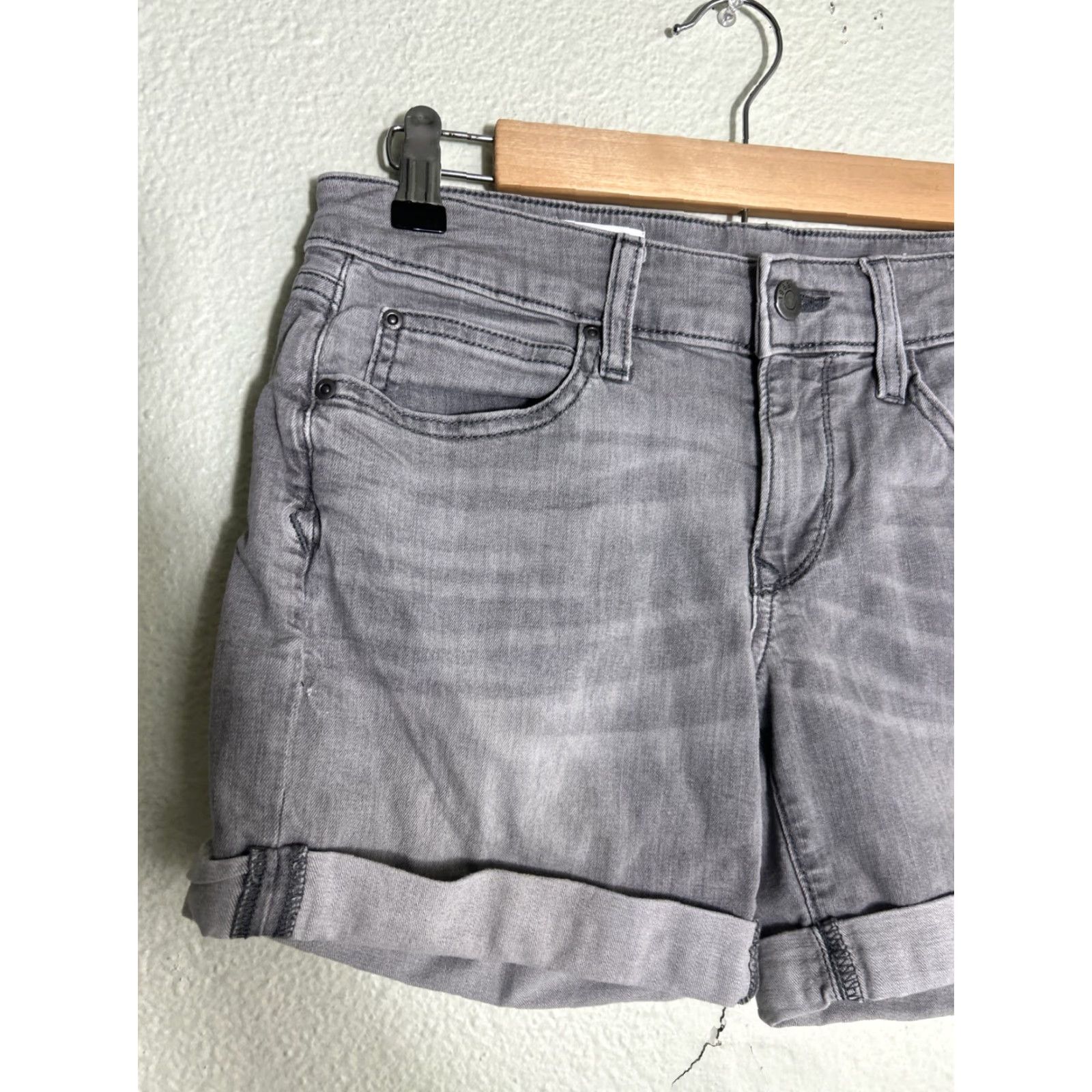 Gap VINTAGE Gap Sexy Boyfriend Shorts Womens Size 28/6 Gray 28x5 Hepburn Size 28" / US 6 / IT 42 - 2 Thumbnail
