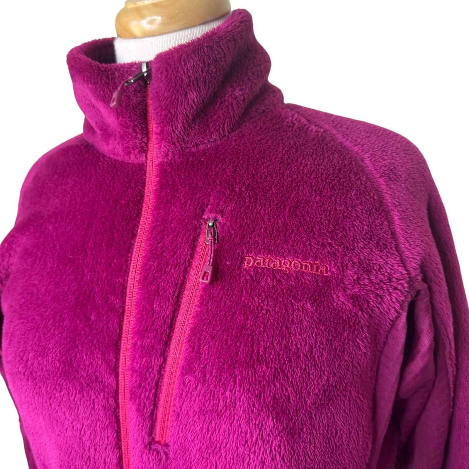 Patagonia PATAGONIA W's R2 Jacket Style # 25148 Magenta Size XL Size XL / US 12-14 / IT 48-50 - 10 Thumbnail
