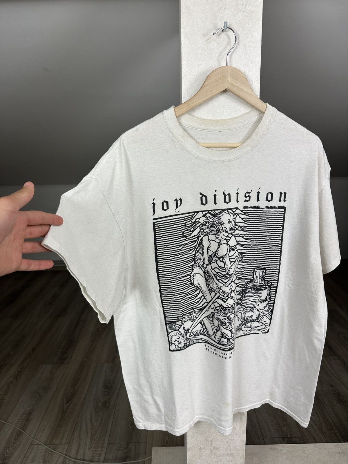 Band Tees Vintage Joy Division Band T Shirt Logo Size US XL / EU 56 / 4 - 2 Thumbnail