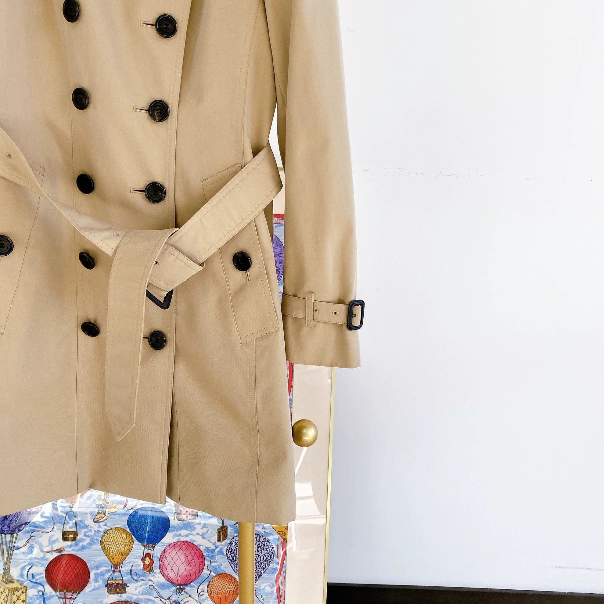 Burberry Burberry Khaki Trench Coat UK4 New With Tags Size XS / US 0-2 / IT 36-38 - 4 Thumbnail