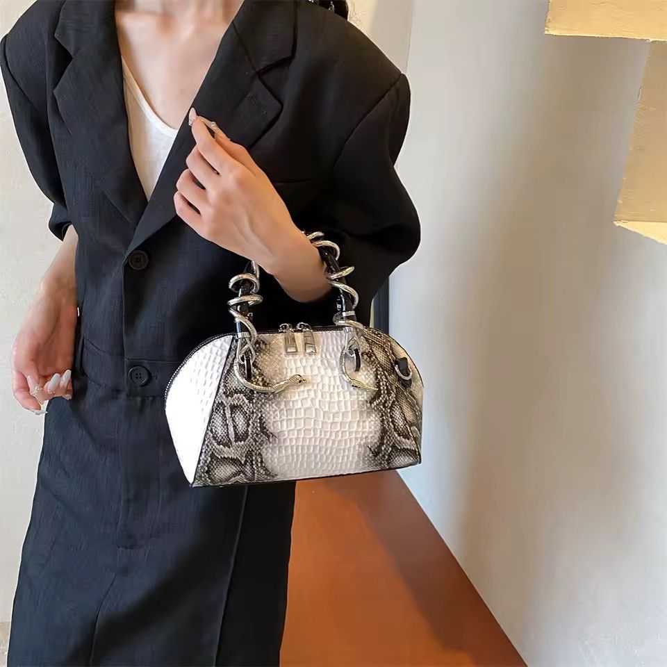 Other Designer PU Leather Crocodile Pattern Shoulder Crossbody Bag Size ONE SIZE - 3 Thumbnail