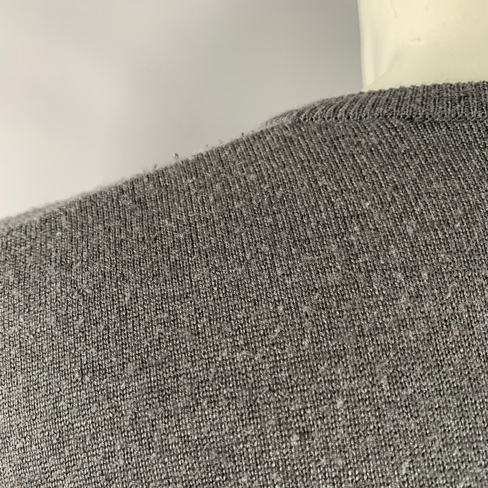 Viktor & Rolf VIKTOR & ROLF Size M Grey Knit V-Neck Pullover Size US M / EU 48-50 / 2 - 7 Thumbnail
