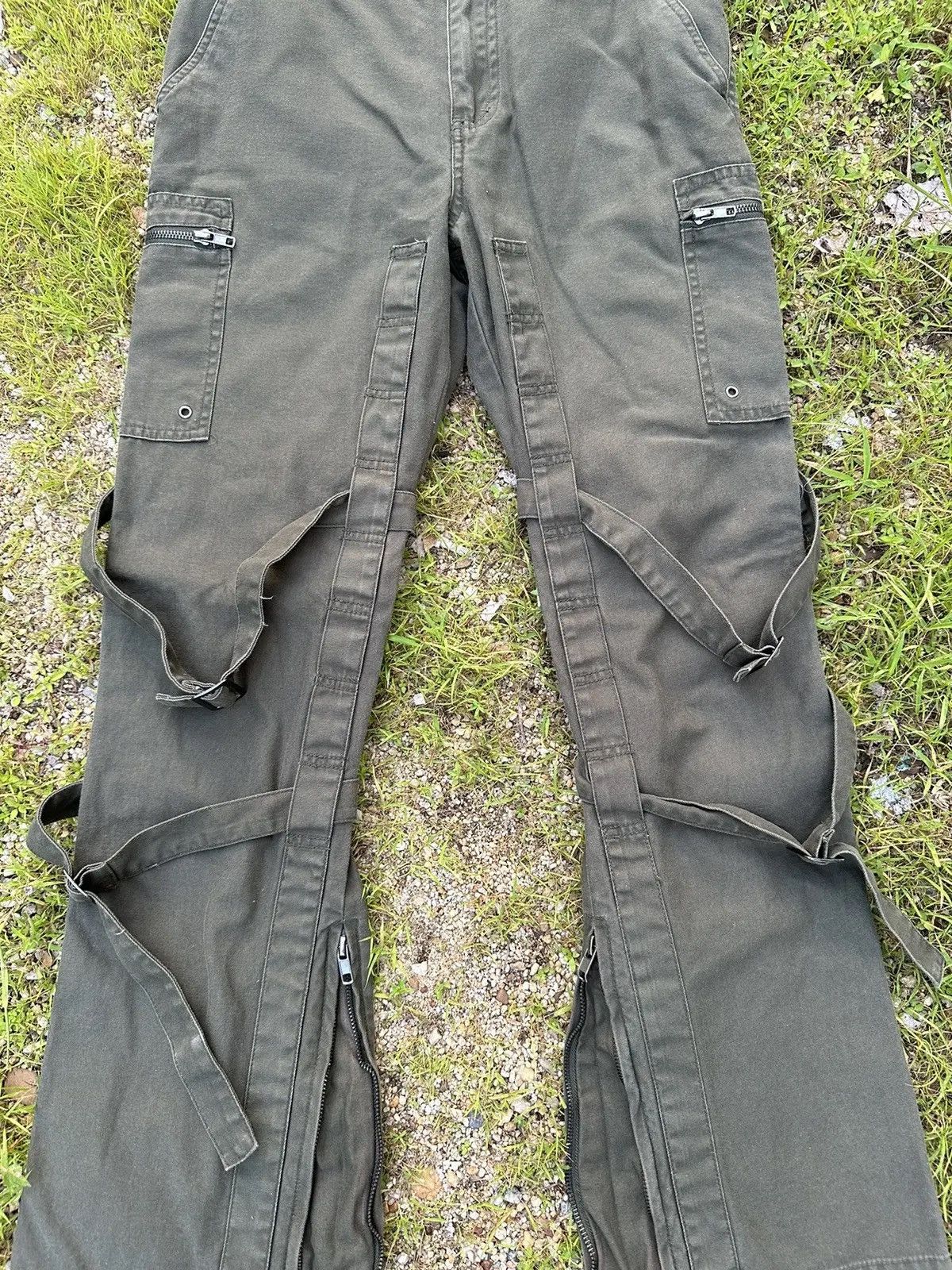 Seditionaries CRAZY VINTAGE RECTILINE JAPAN BONDAGE PARACHUTE FLARED PANTS Size US 28 / EU 44 - 2 Thumbnail